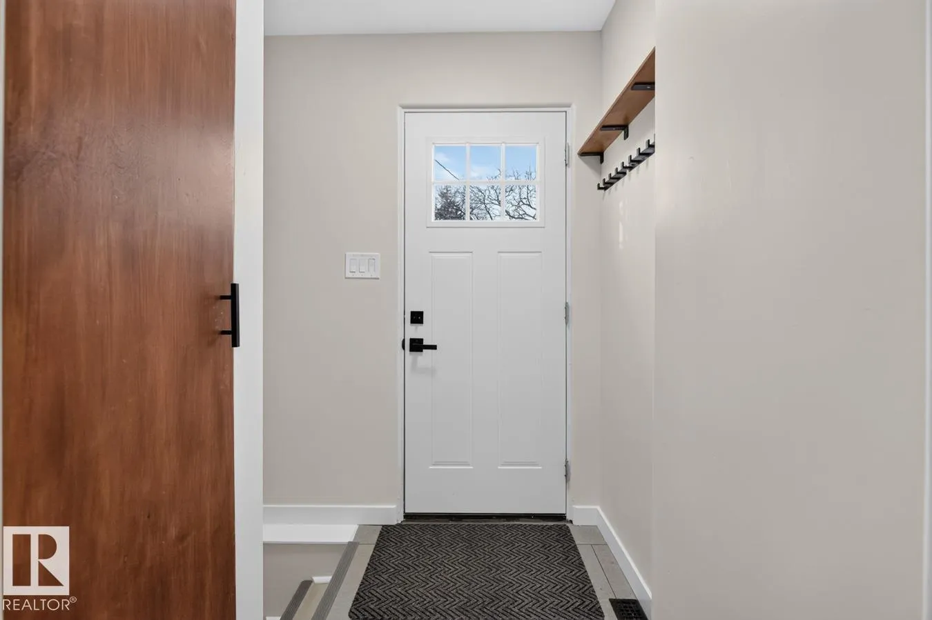 12007 69 ST NW