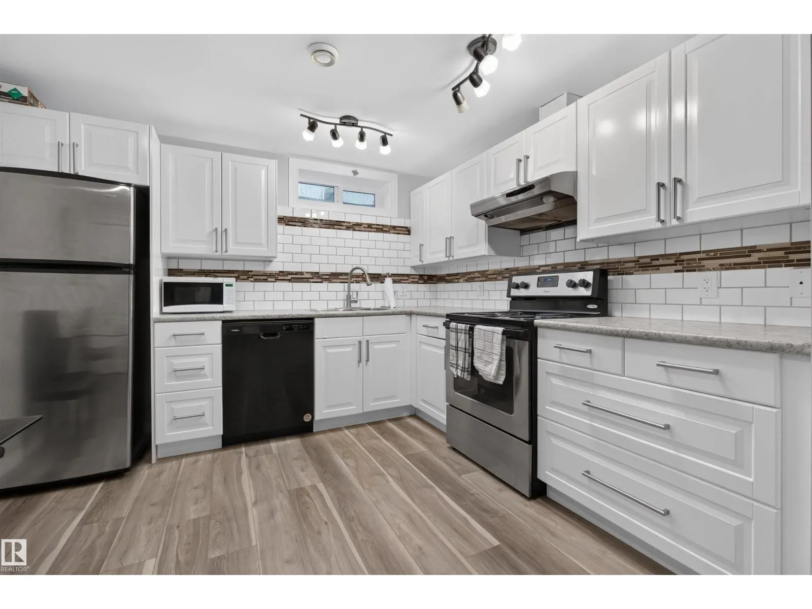15104 74 ST NW