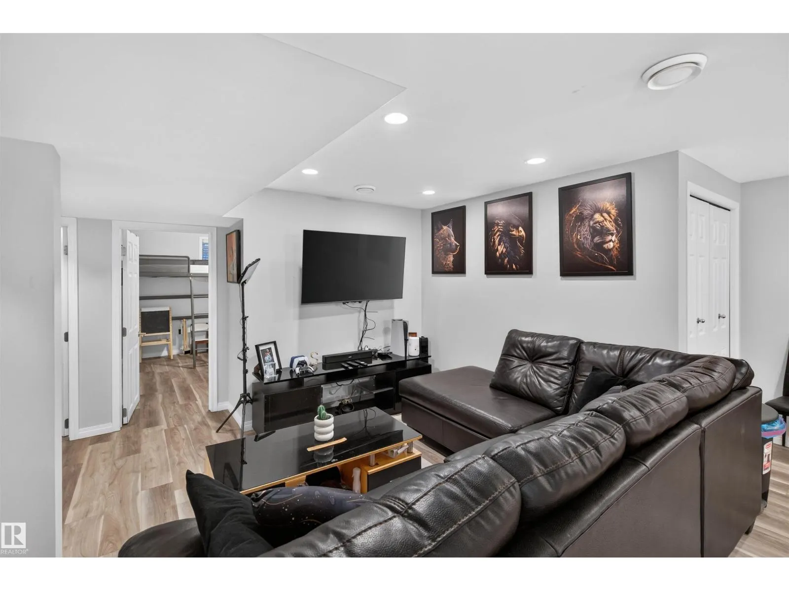 15104 74 ST NW