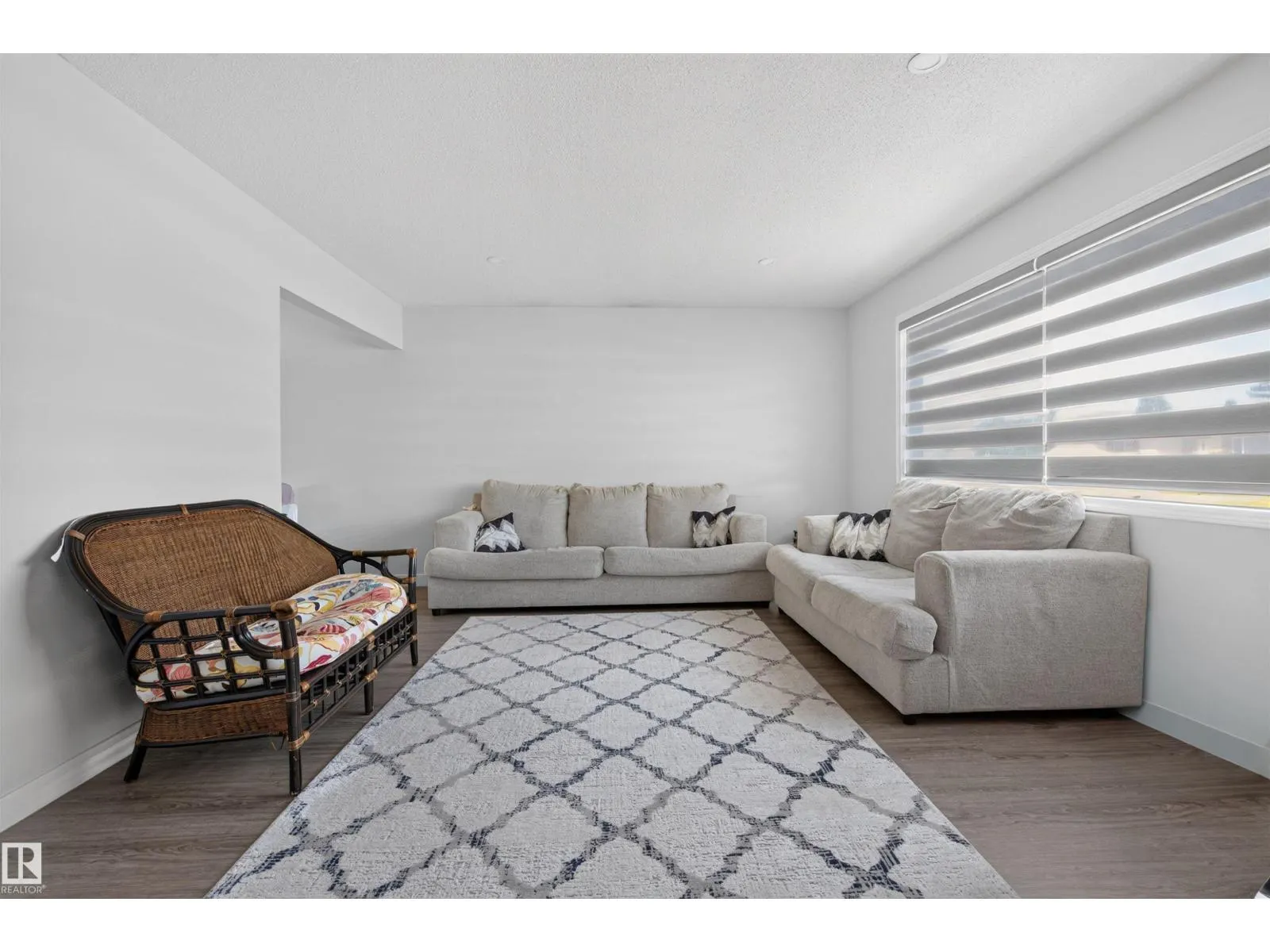 15104 74 ST NW