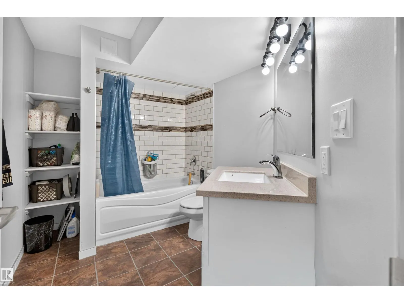 15104 74 ST NW