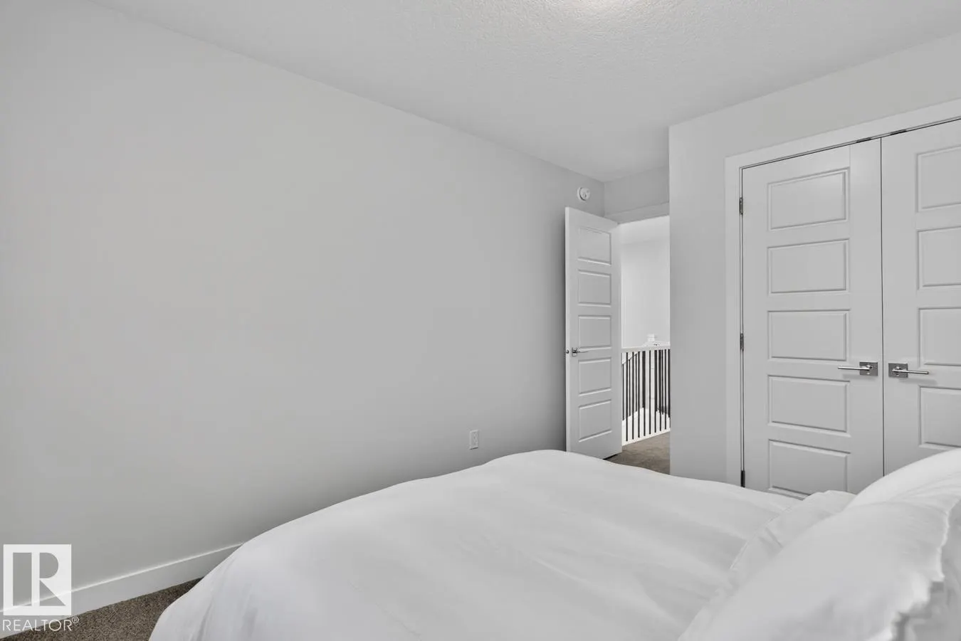 3227 Magpie LI NW