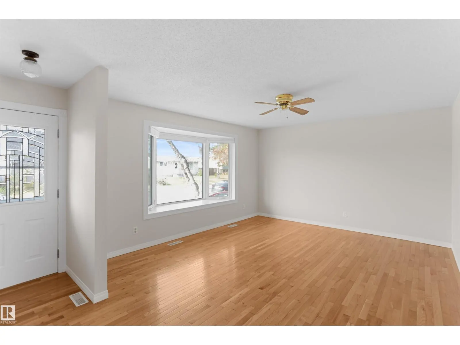 48 PIPESTONE DR