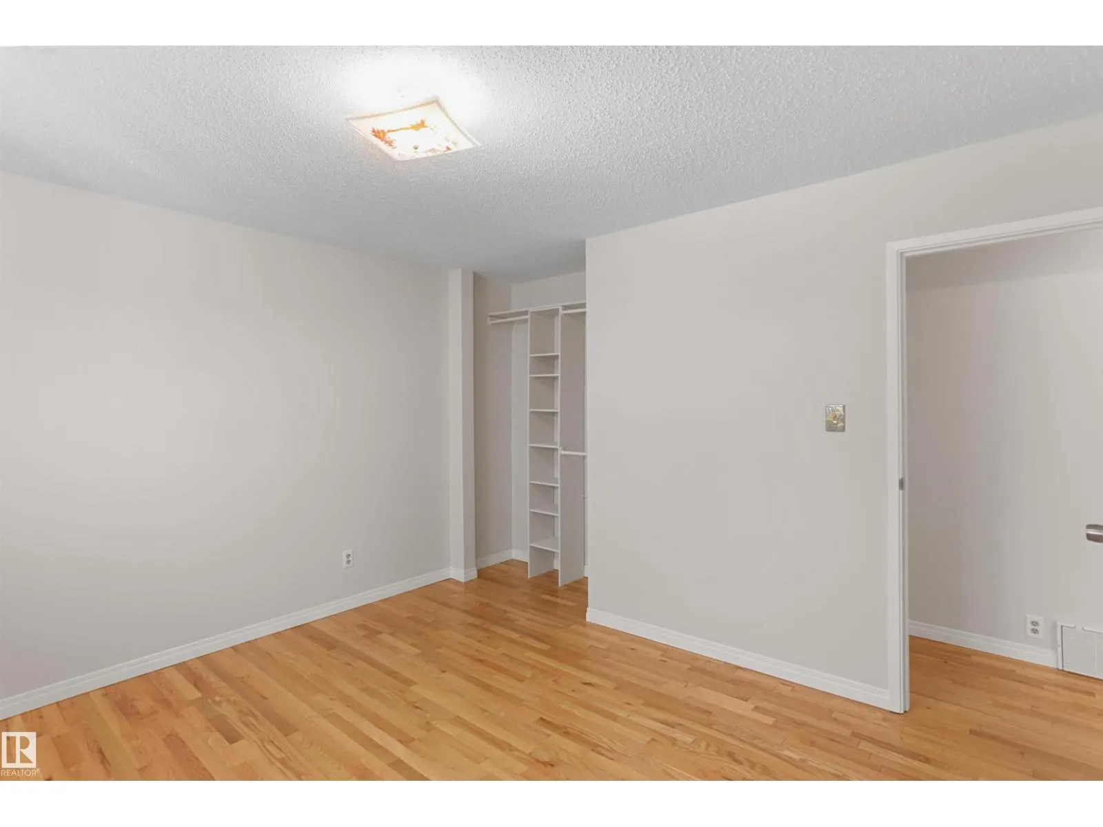 48 PIPESTONE DR