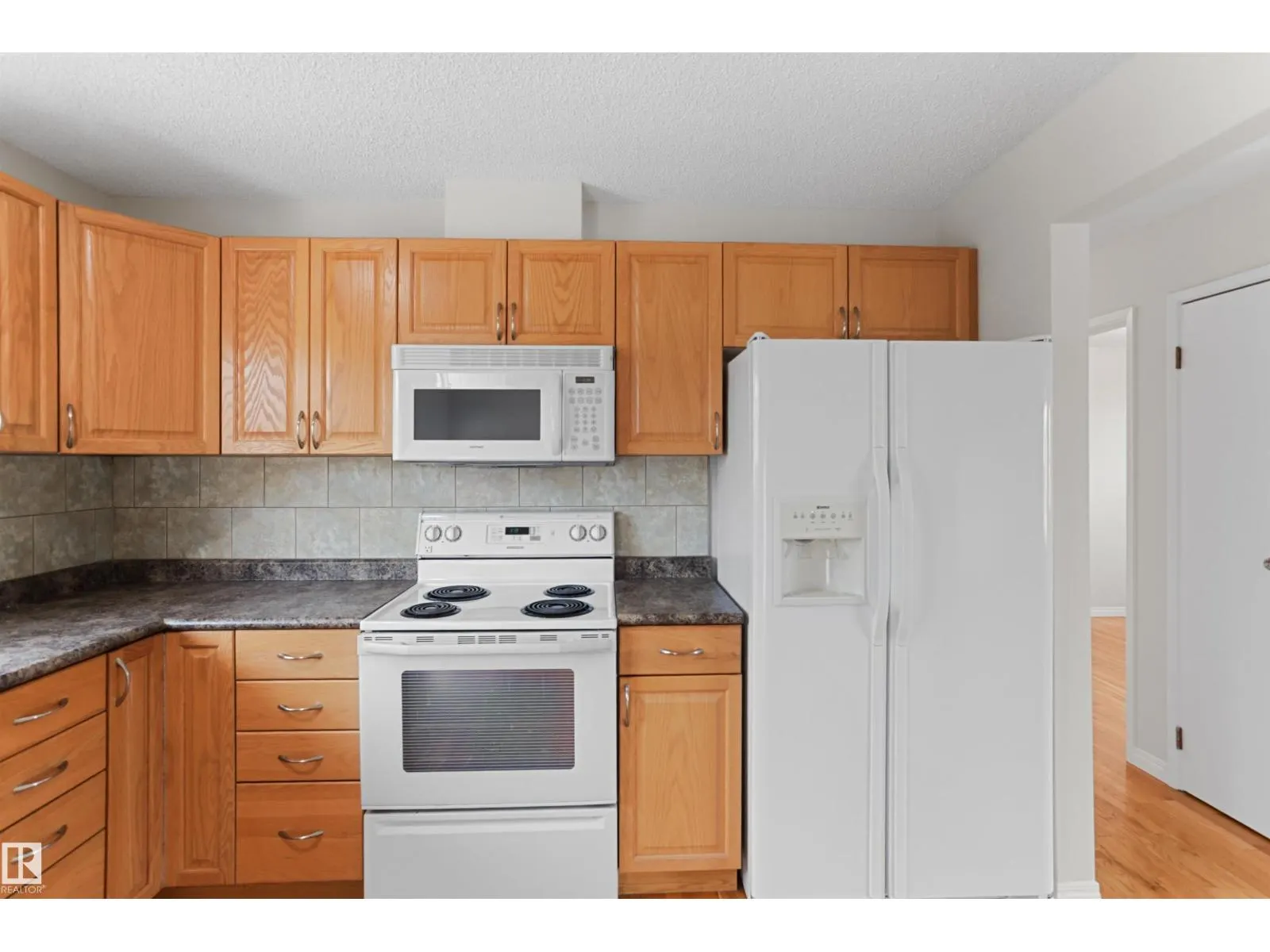 48 PIPESTONE DR