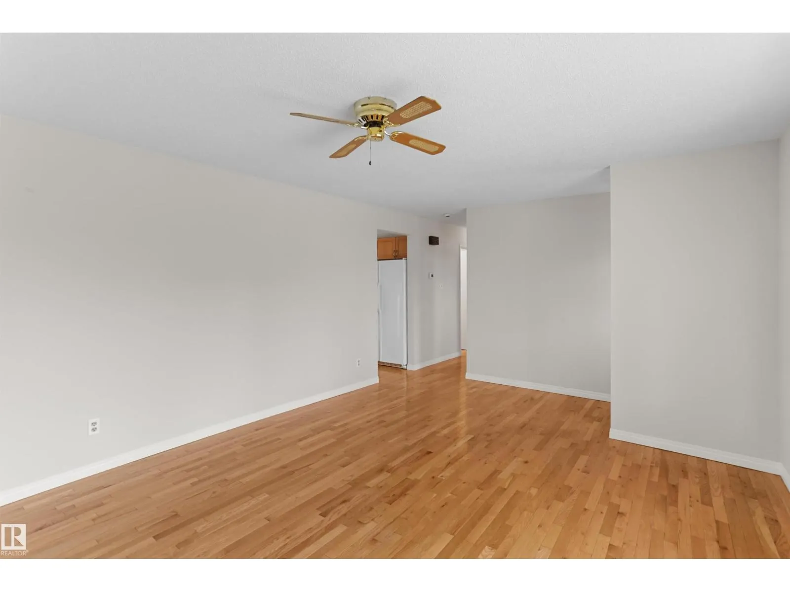 48 PIPESTONE DR