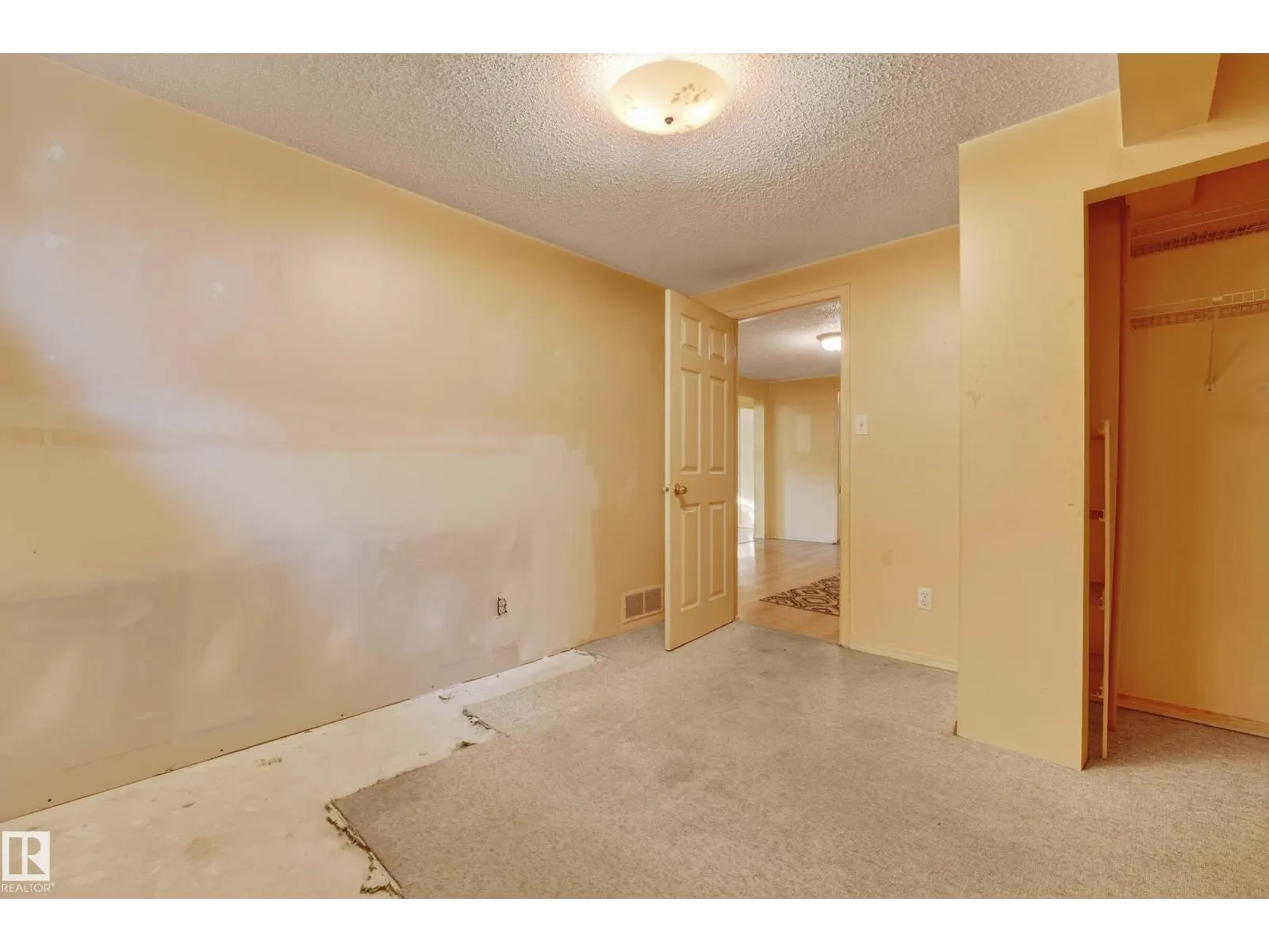 7615 135A AV NW NW