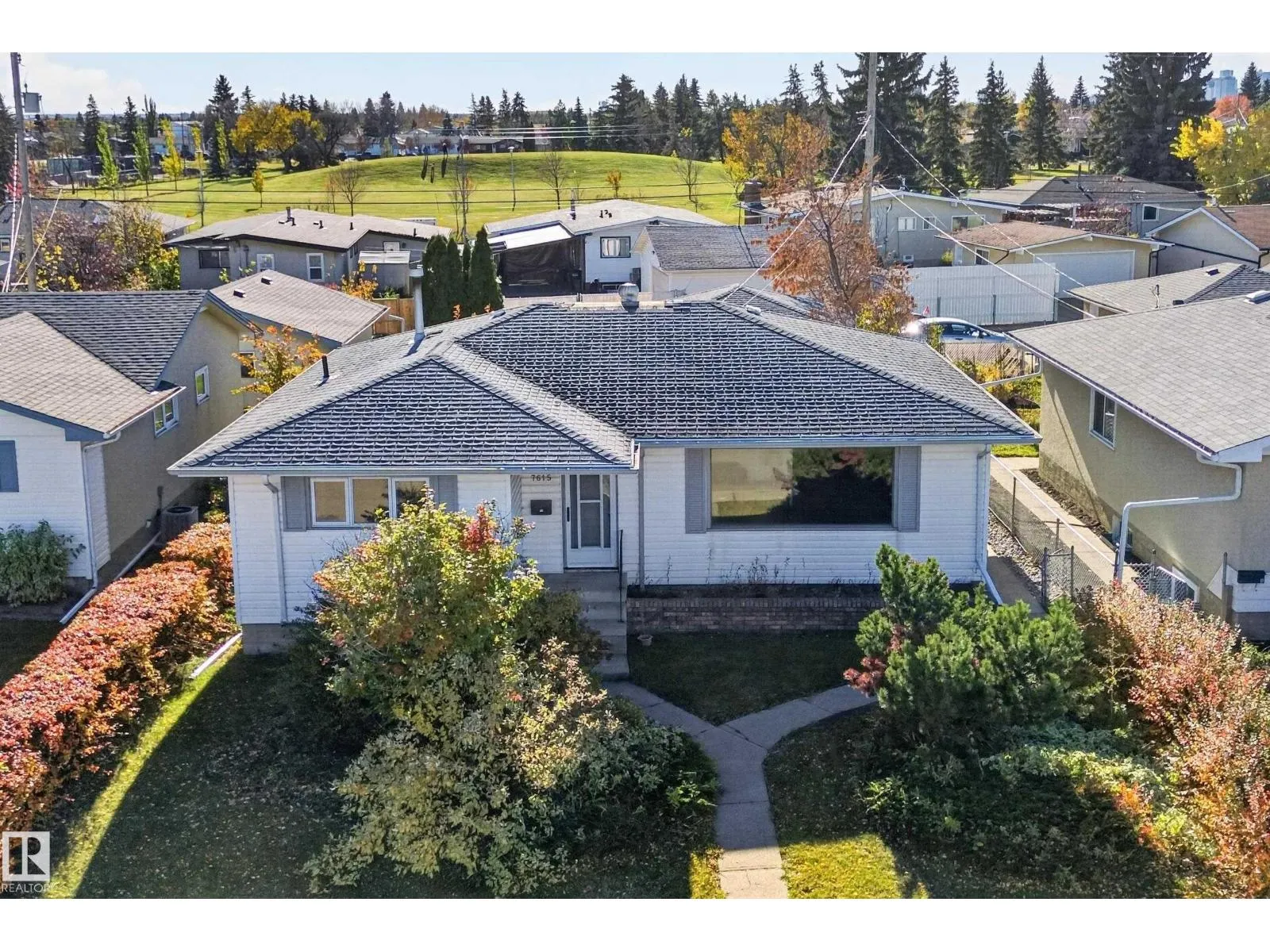 7615 135A AV NW NW