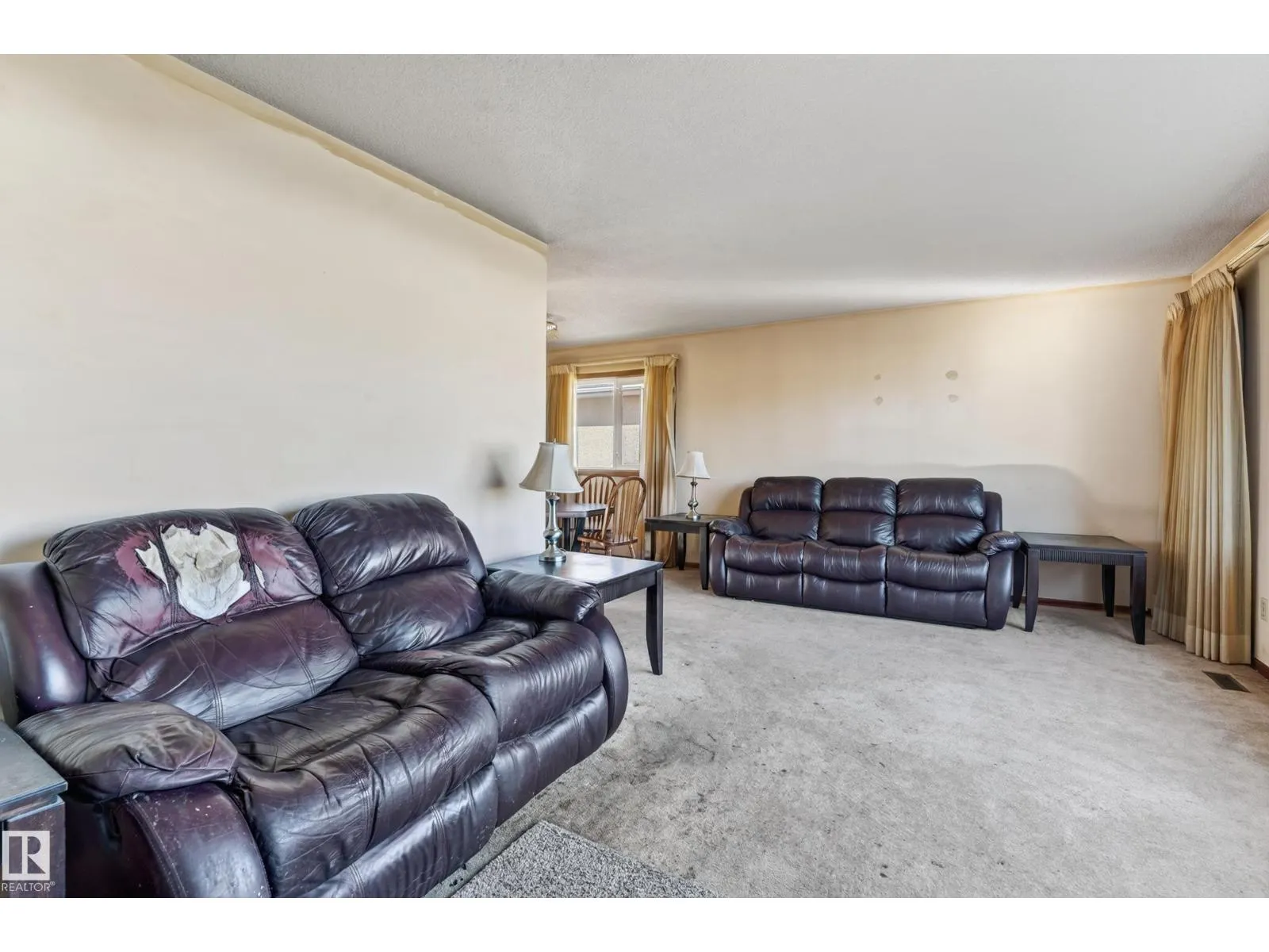 7615 135A AV NW NW