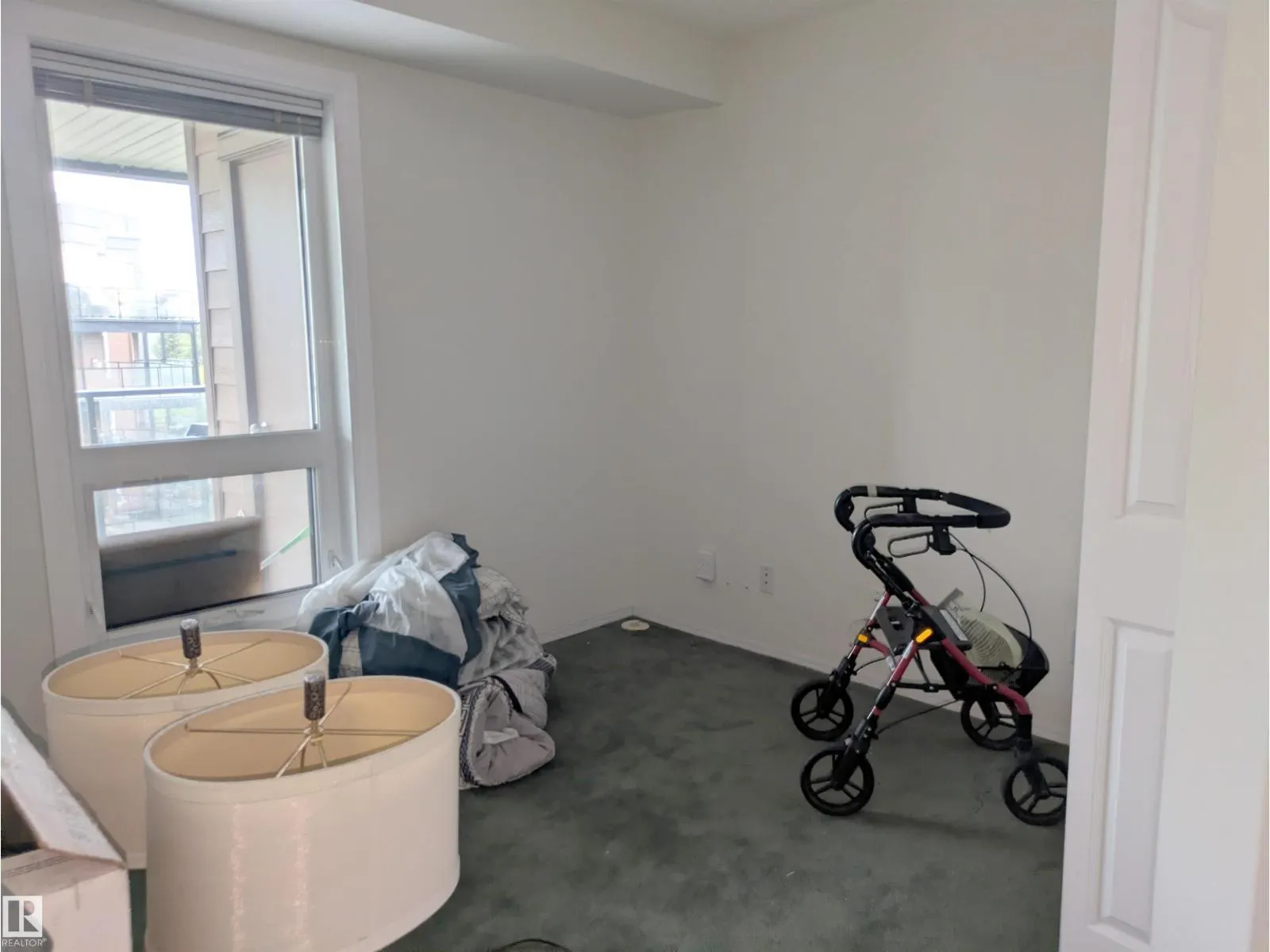 #402 7905 96 ST NW