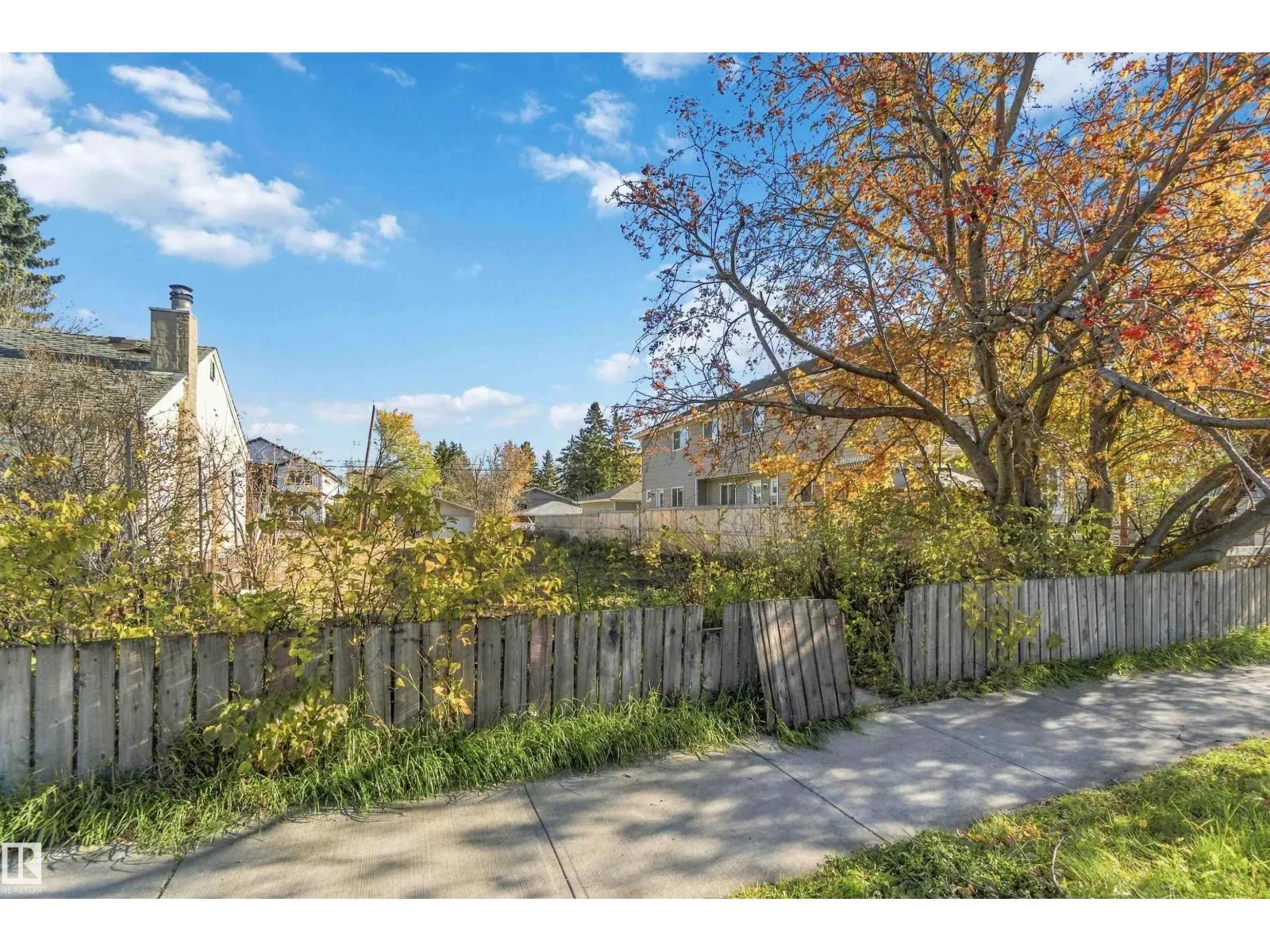 12207 127 ST NW