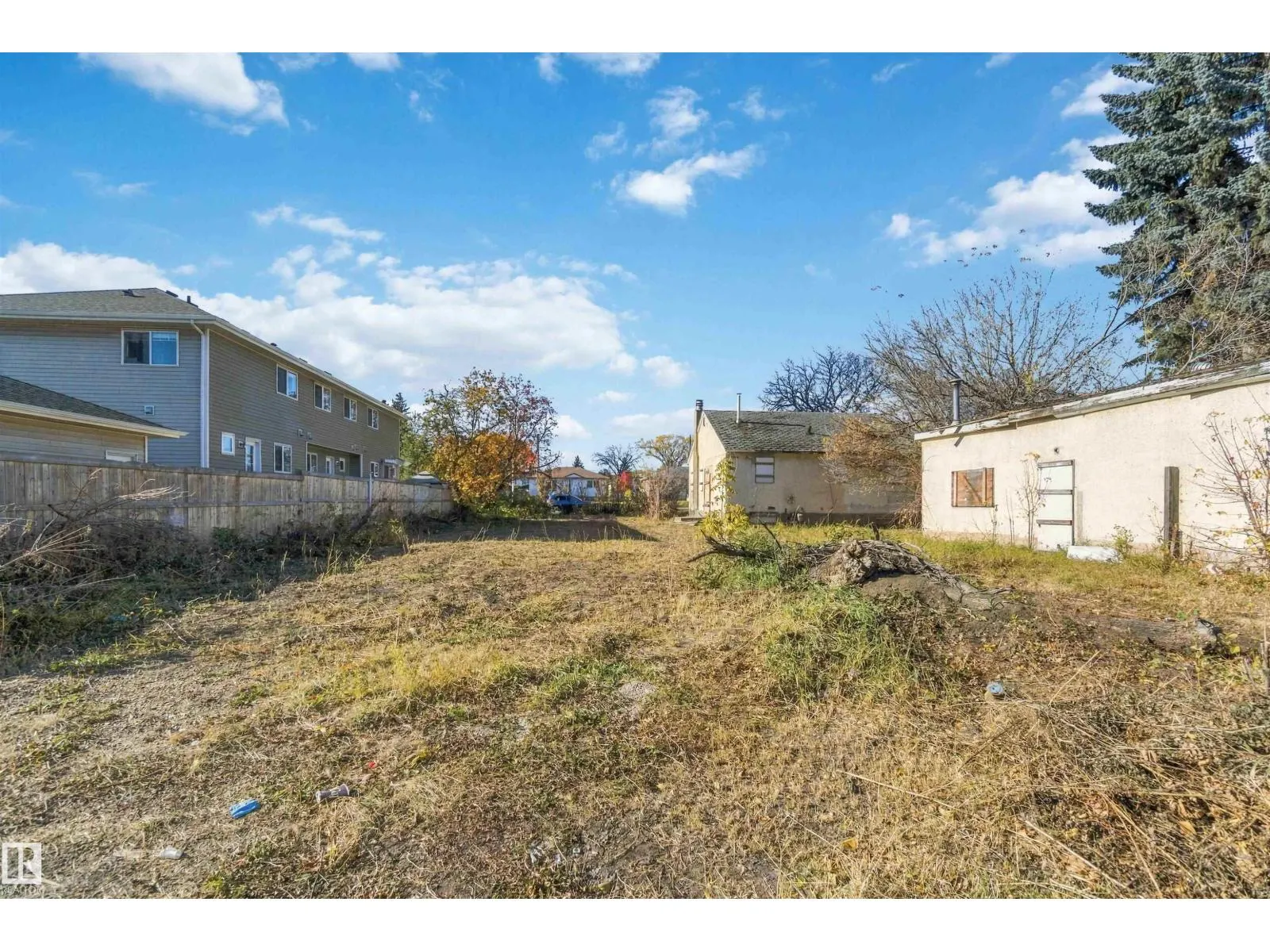 12207 127 ST NW