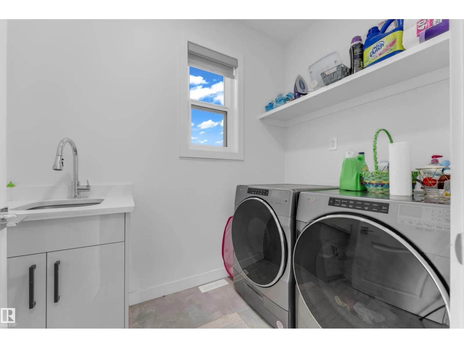 1360 20 ST NW
