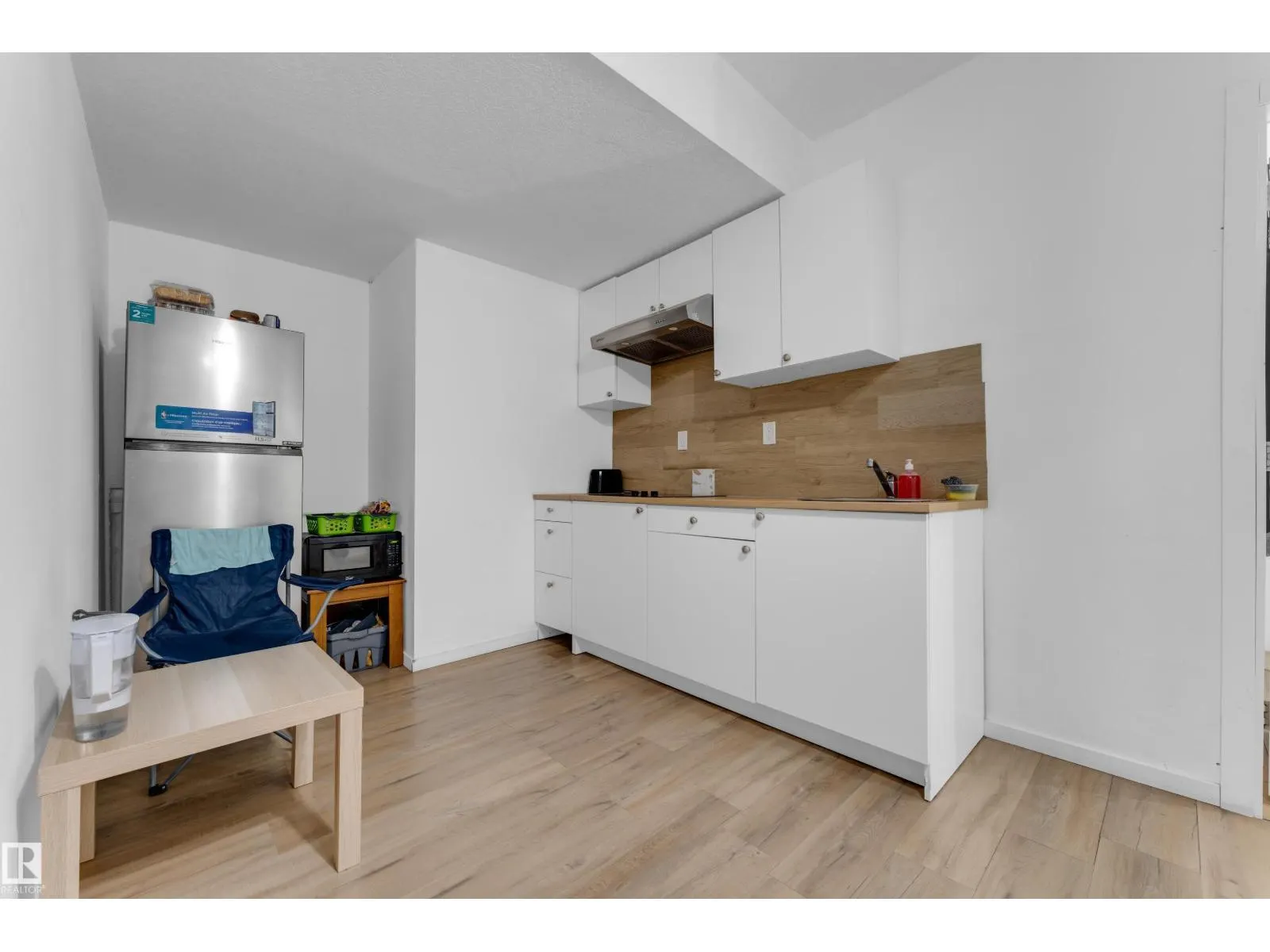 1360 20 ST NW