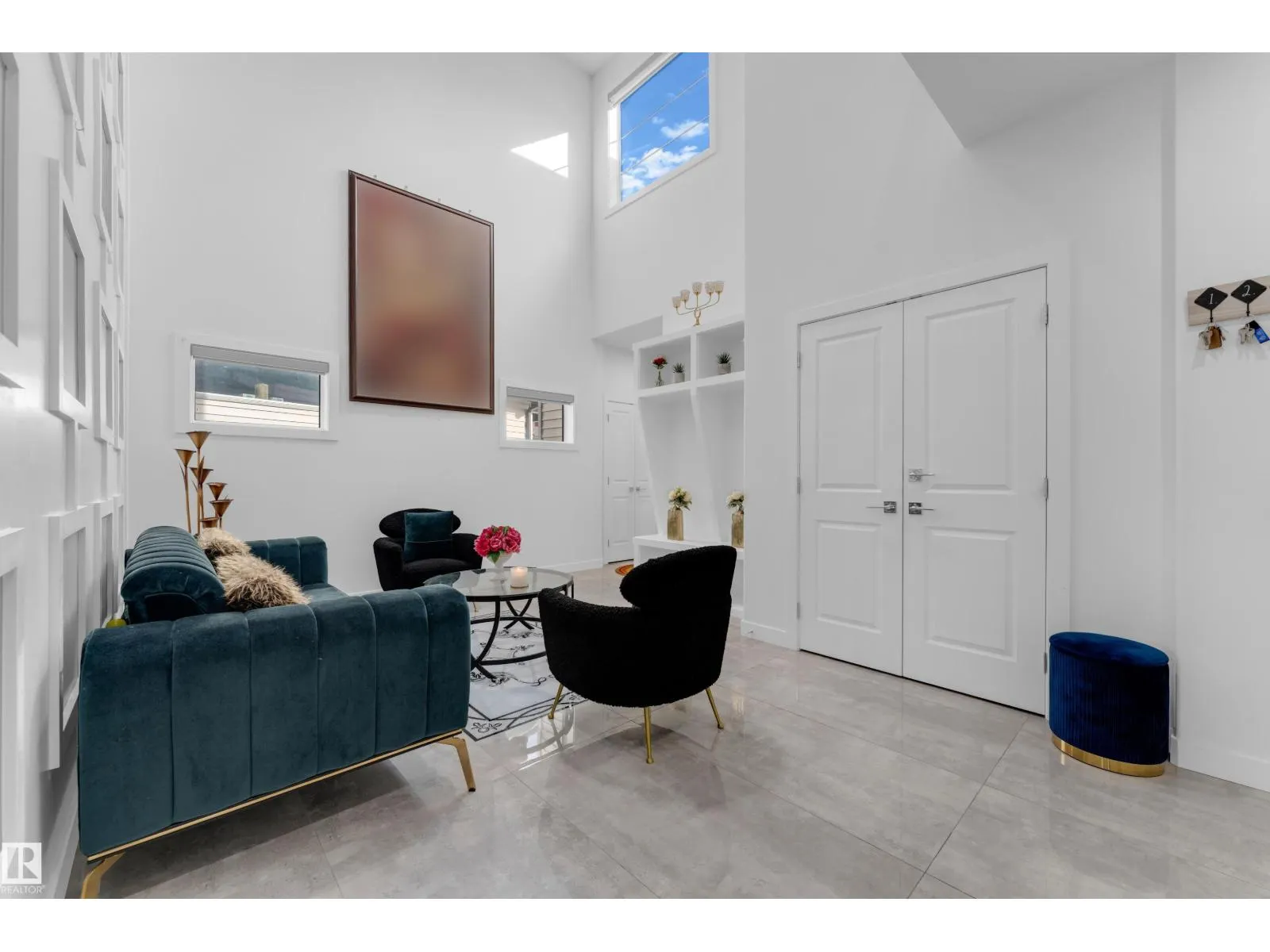 1360 20 ST NW