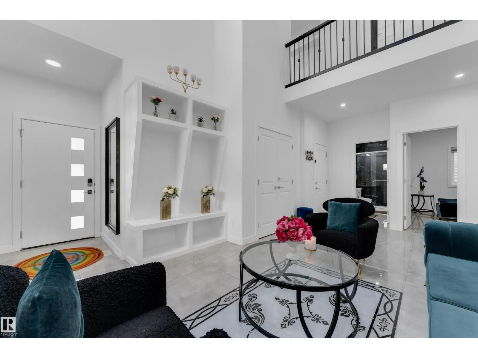 1360 20 ST NW