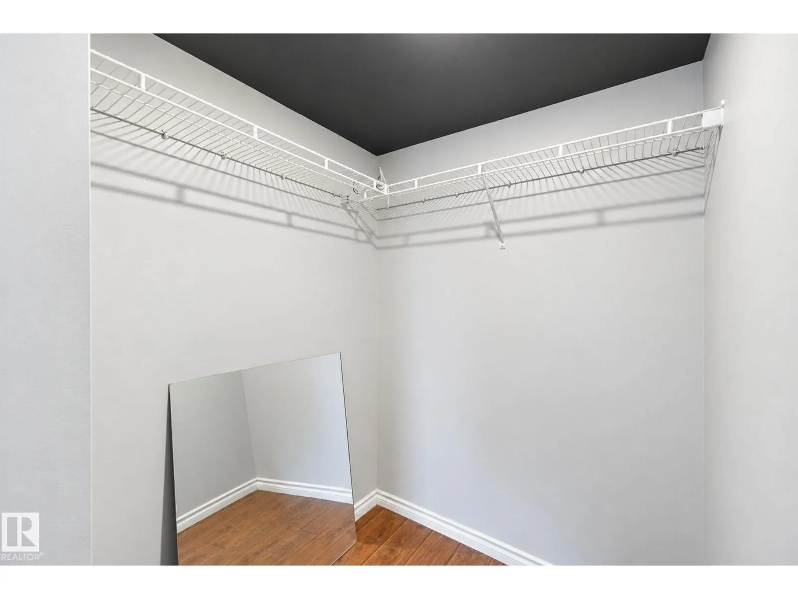 #314 10118 106 AV NW
