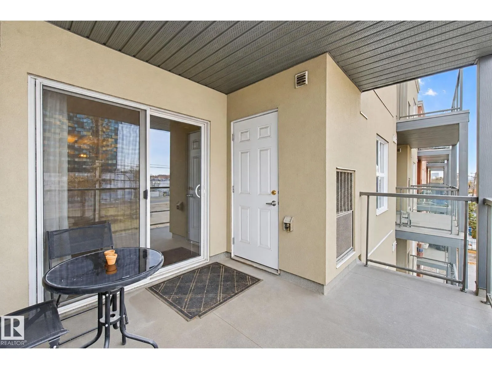 #314 10118 106 AV NW