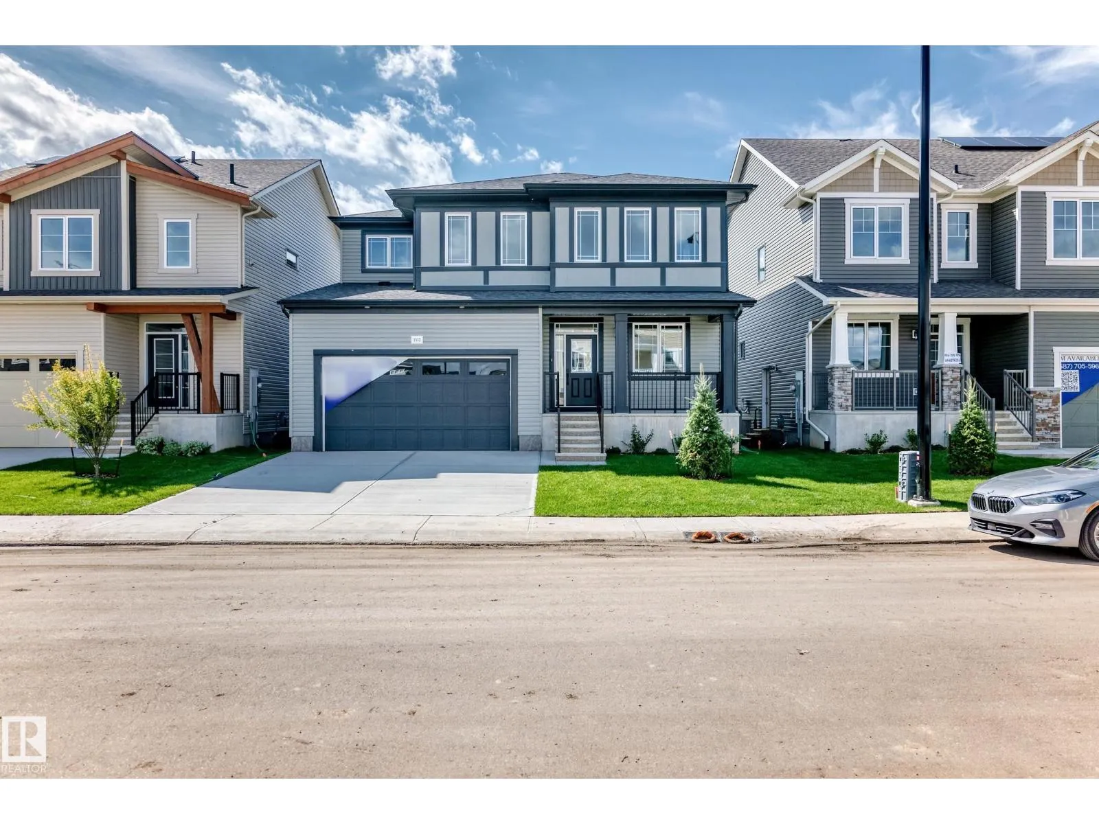 1512 205 ST NW