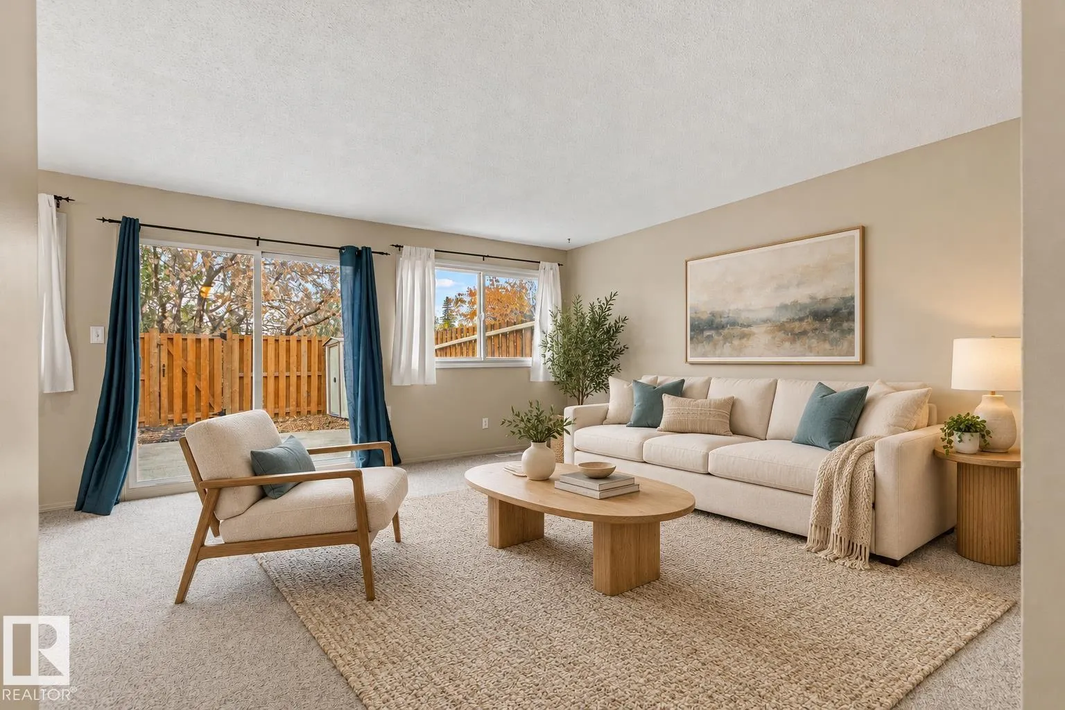55 ROYAL RD NW
