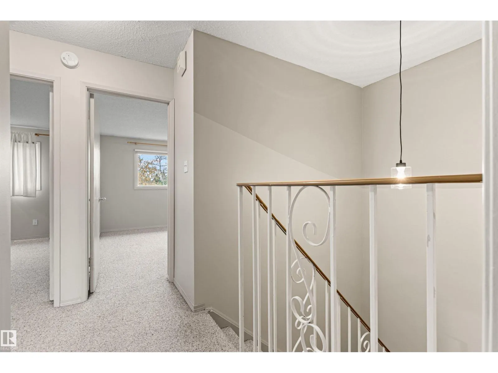 55 ROYAL RD NW