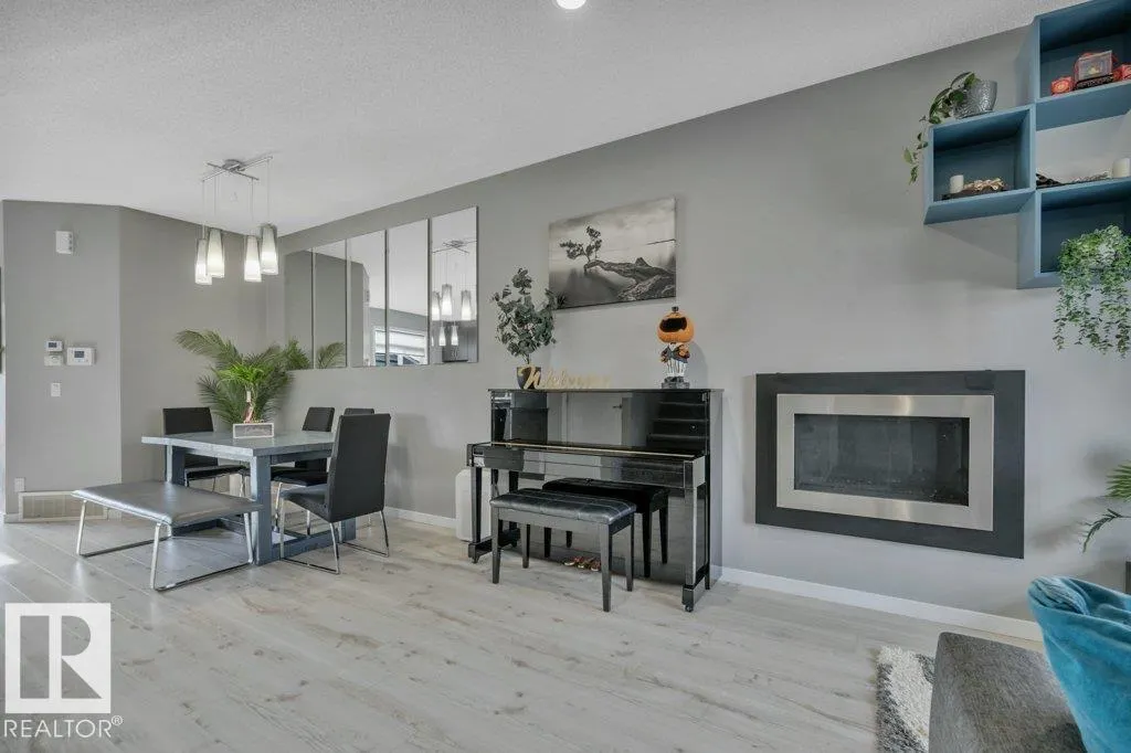 7435 181 AV NW