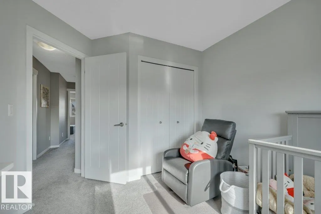 7435 181 AV NW