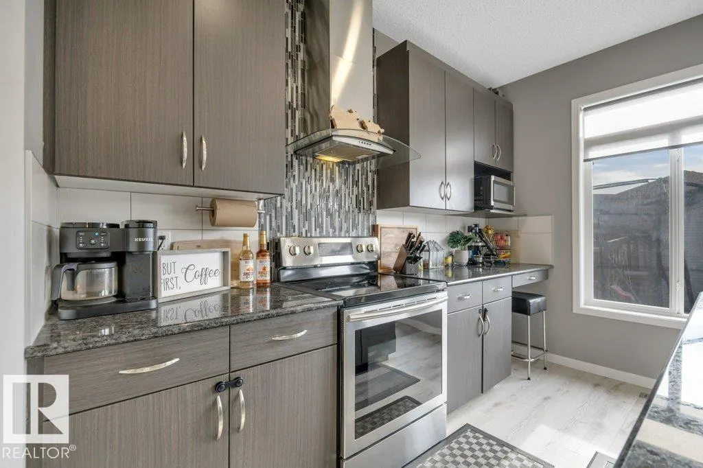 7435 181 AV NW
