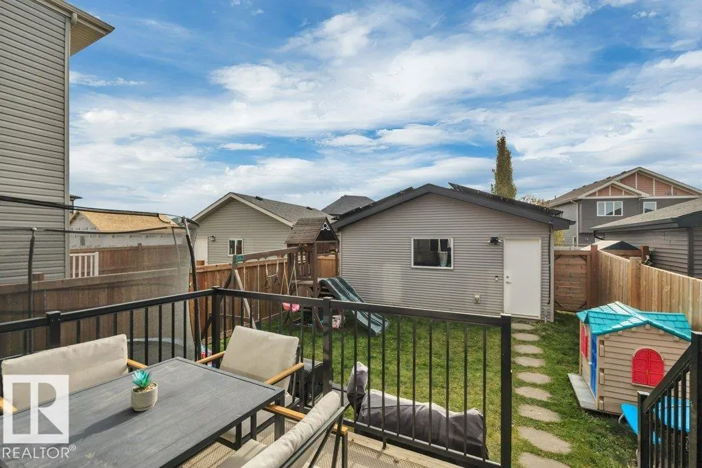 7435 181 AV NW