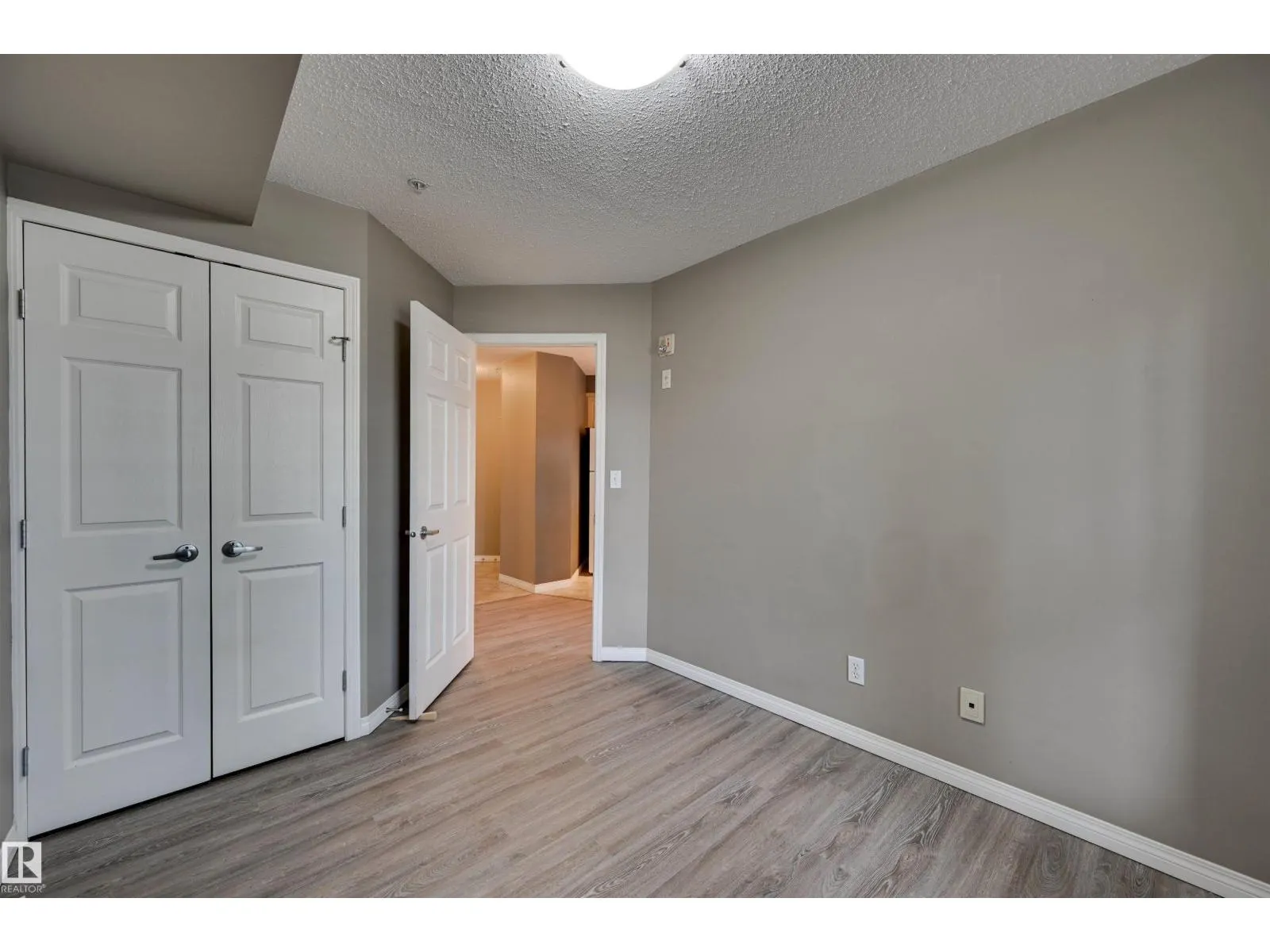 #206 616 MCALLISTER LO SW