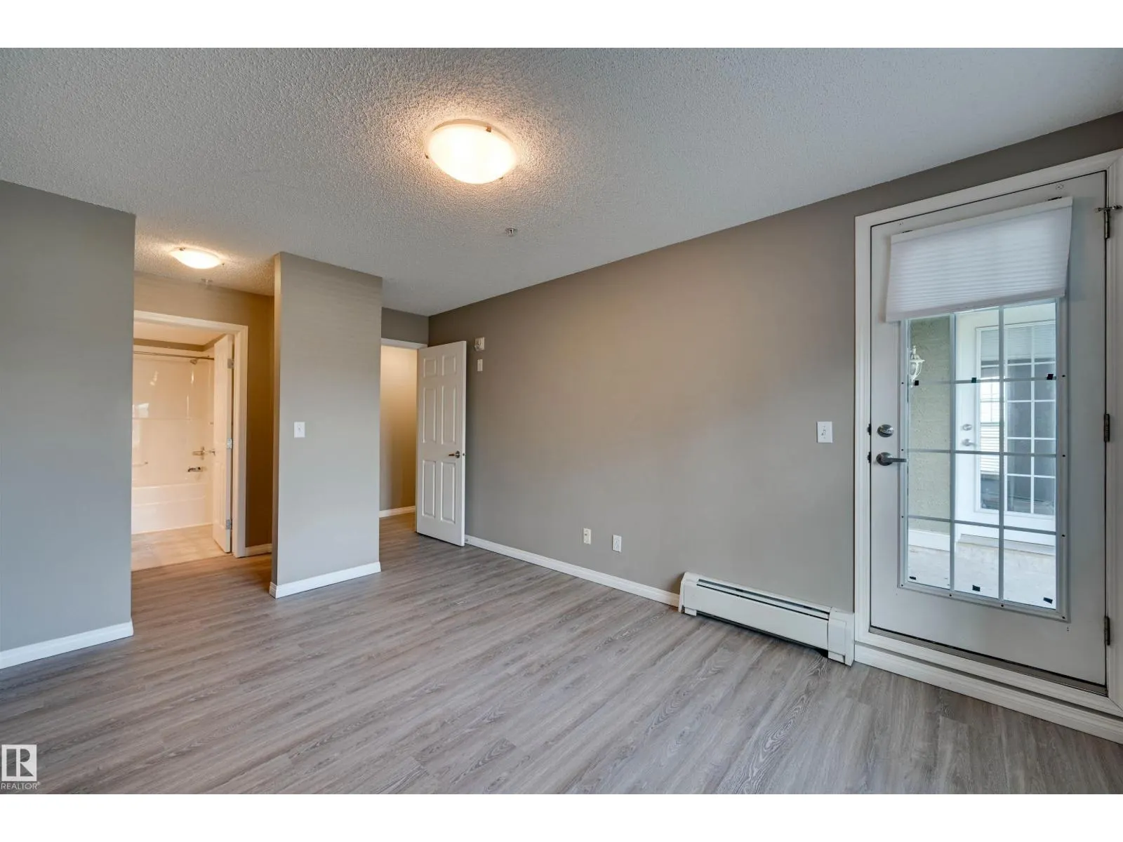 #206 616 MCALLISTER LO SW