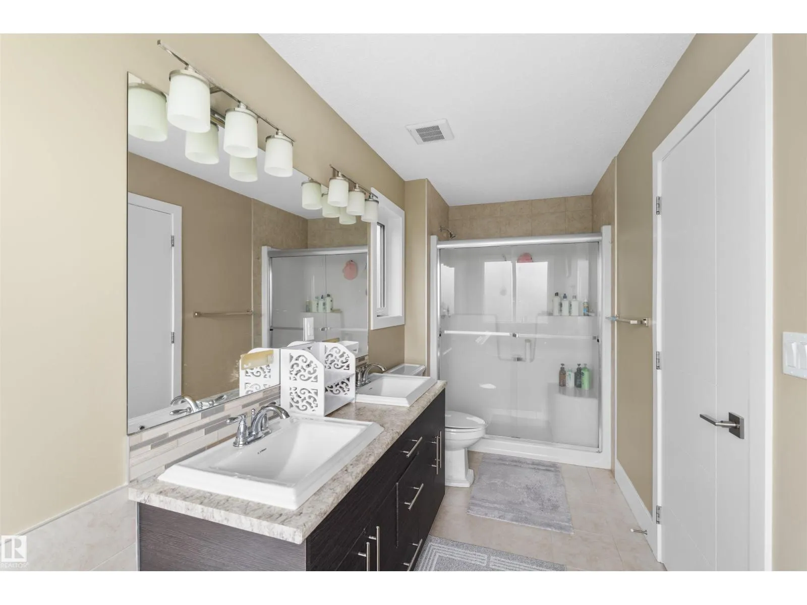 11719 127 ST NW