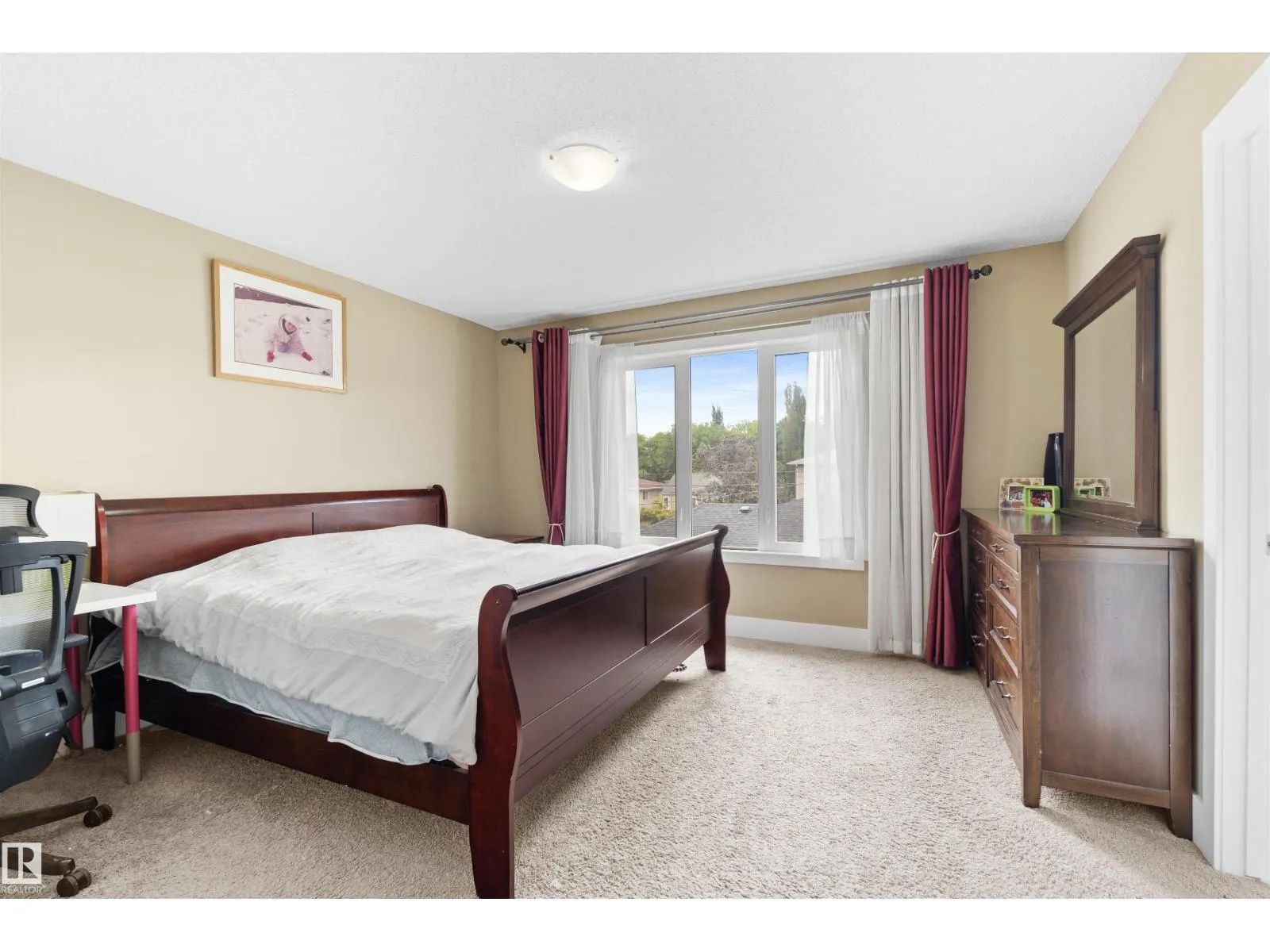 11719 127 ST NW