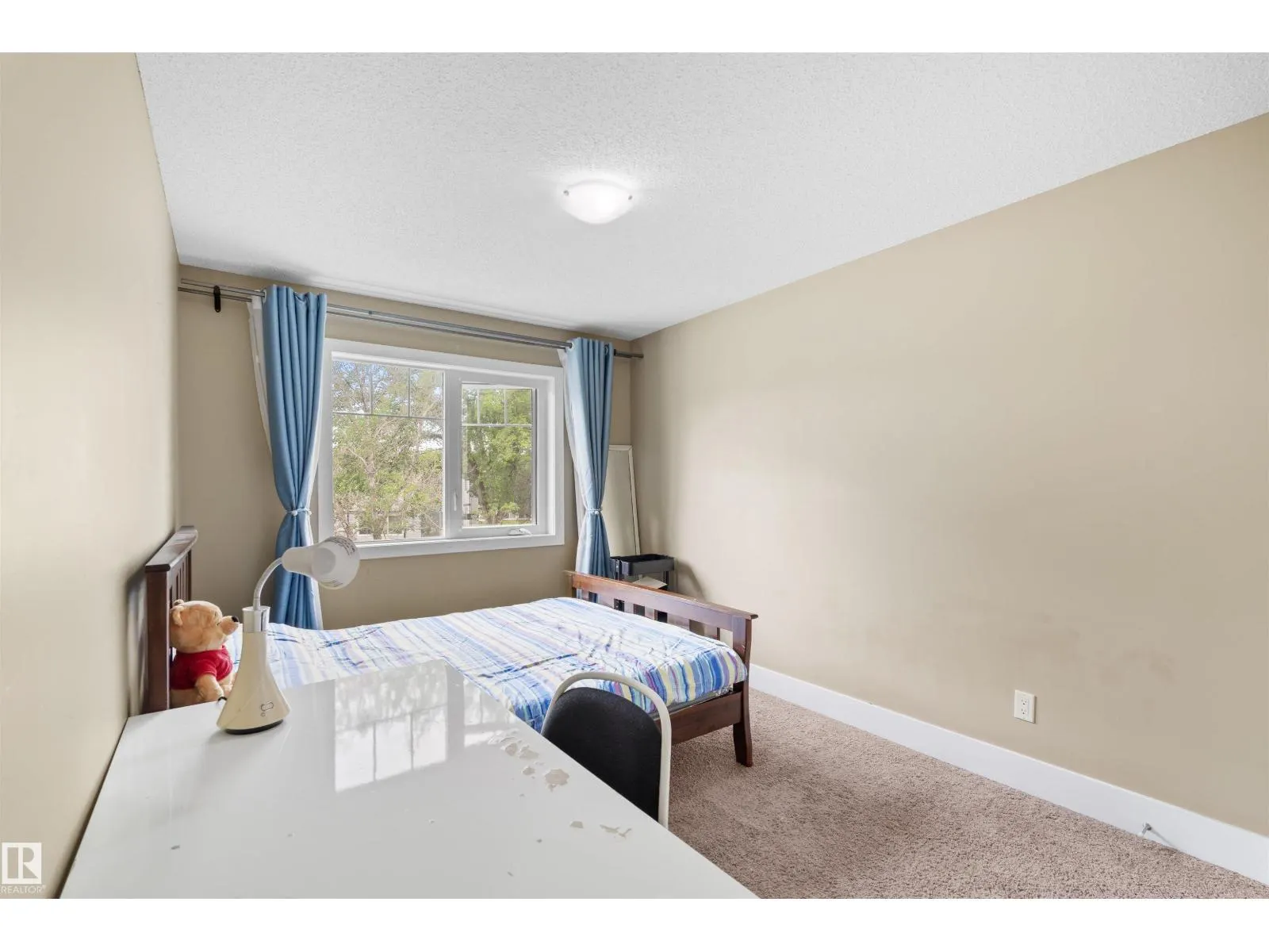 11719 127 ST NW