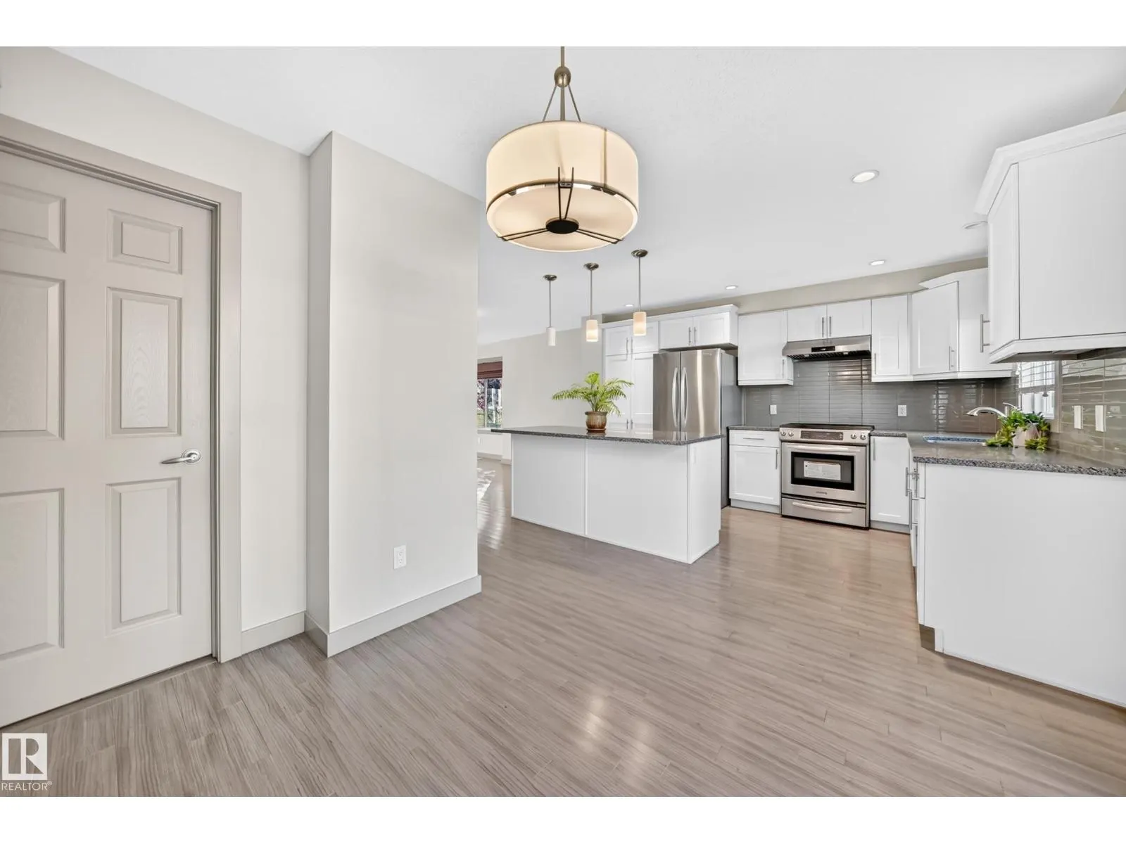 #33 1150 WINDERMERE WY SW