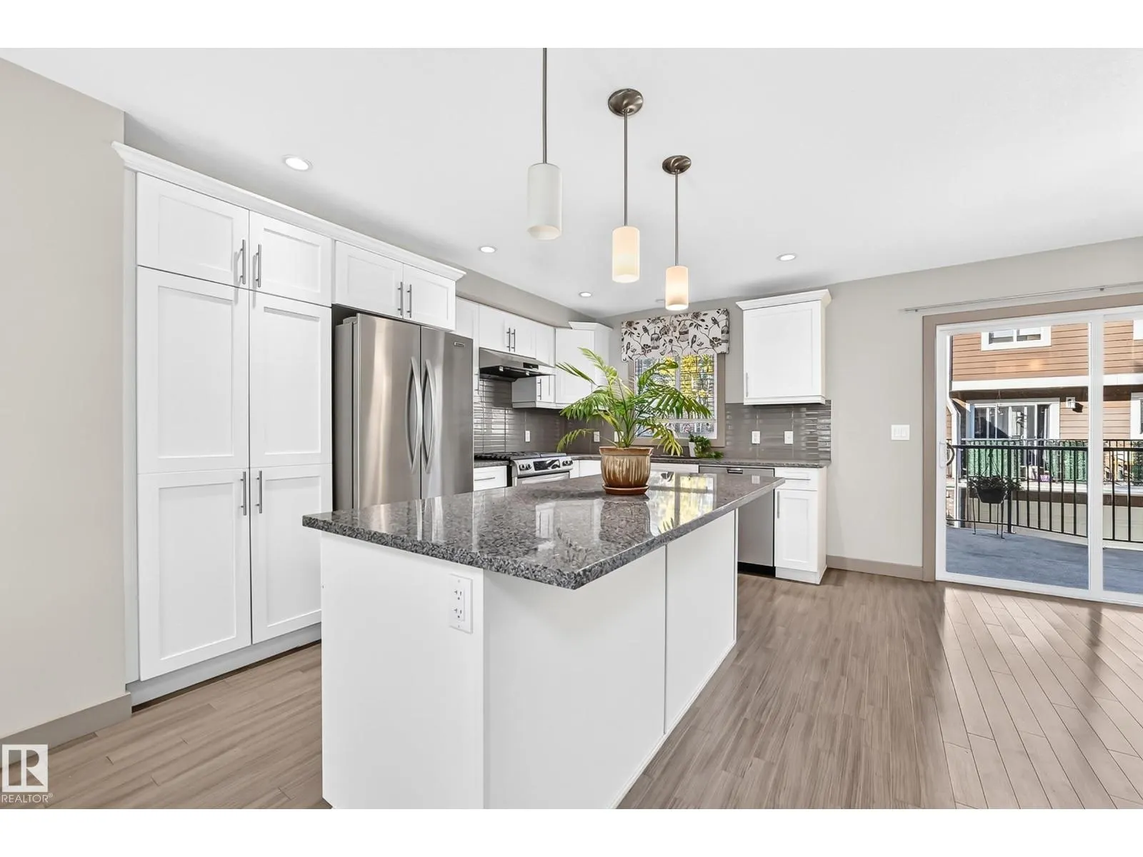 #33 1150 WINDERMERE WY SW
