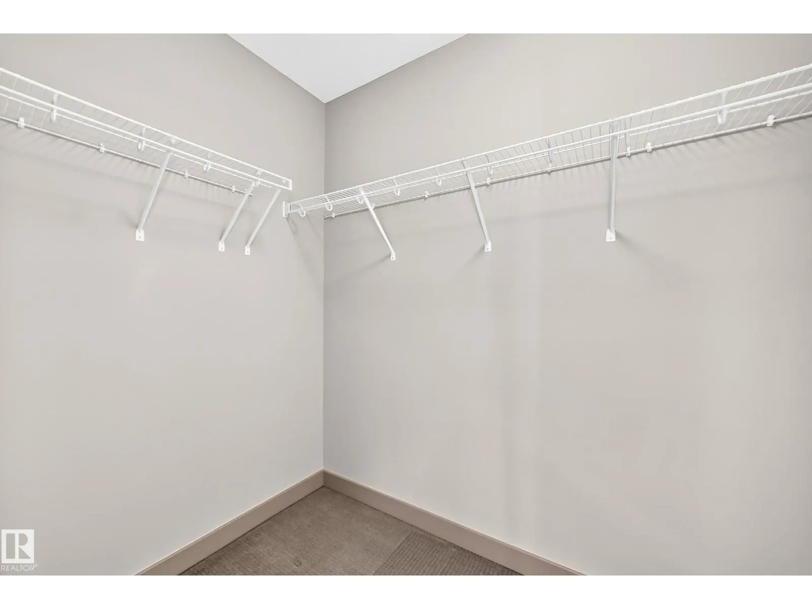 #33 1150 WINDERMERE WY SW