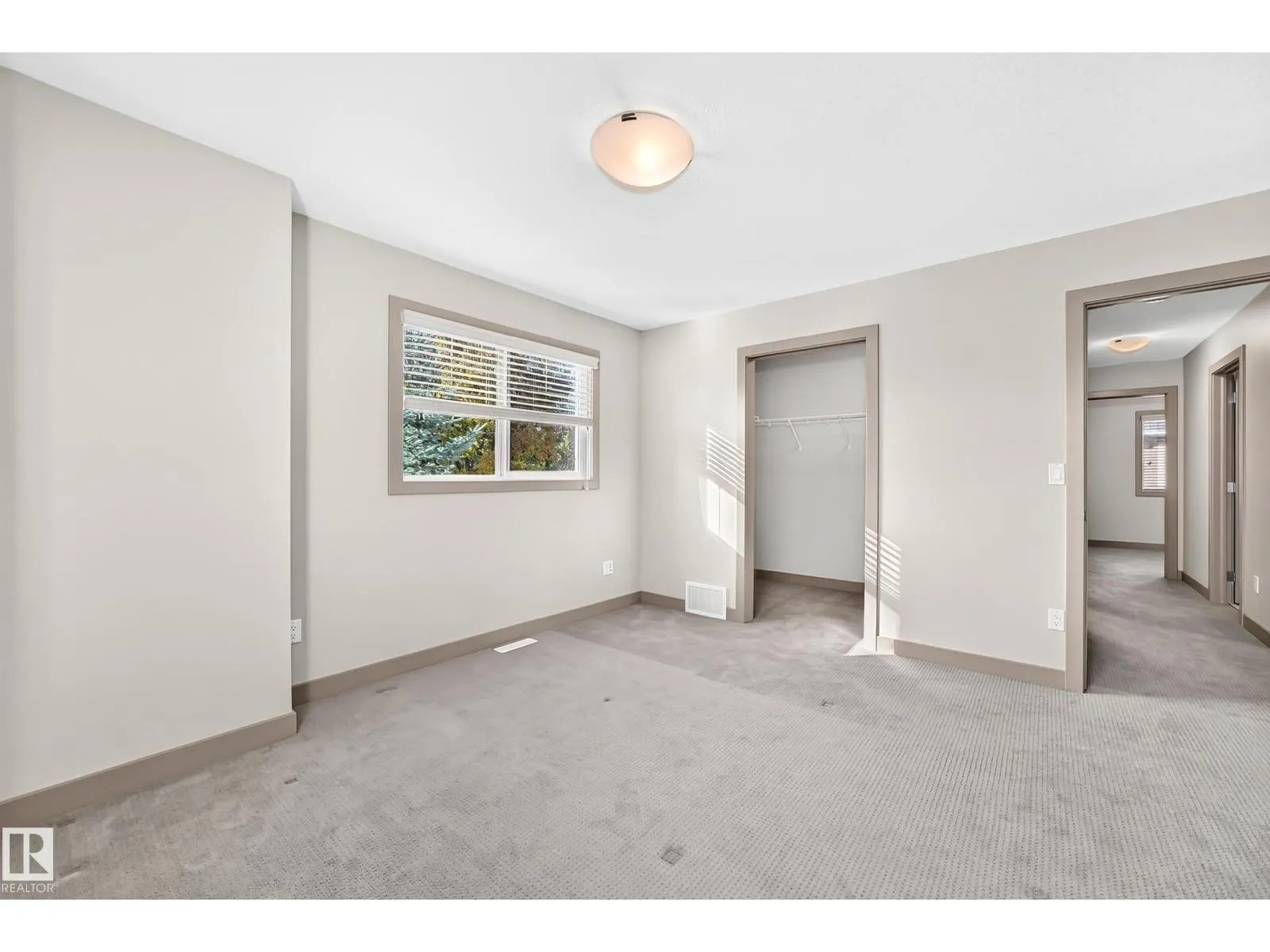 #33 1150 WINDERMERE WY SW