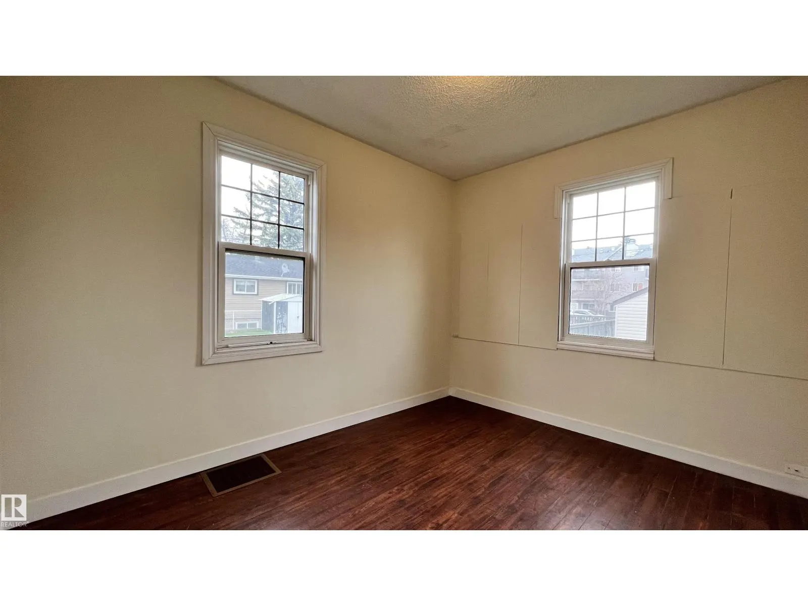 10839 109 ST NW