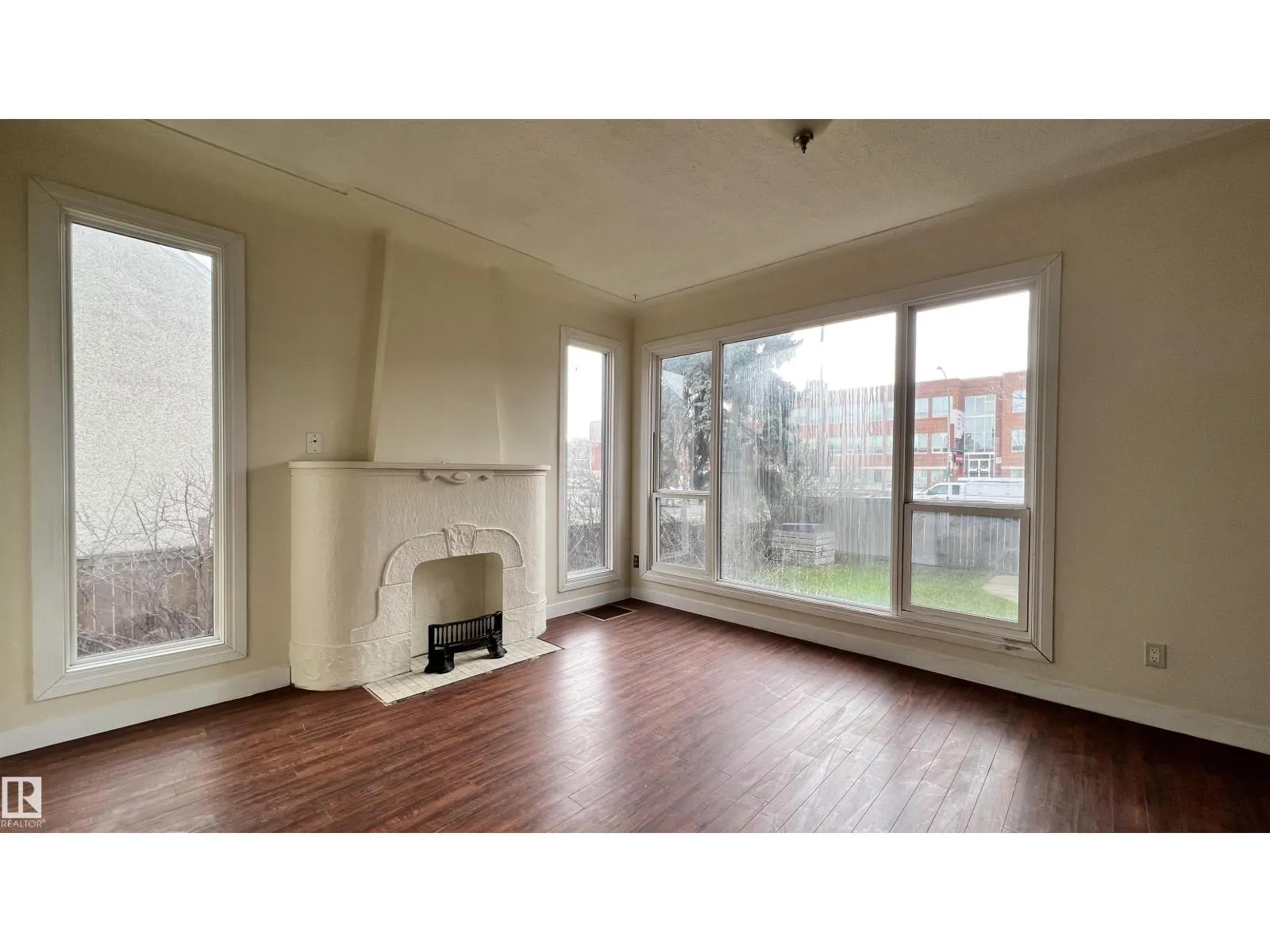 10839 109 ST NW