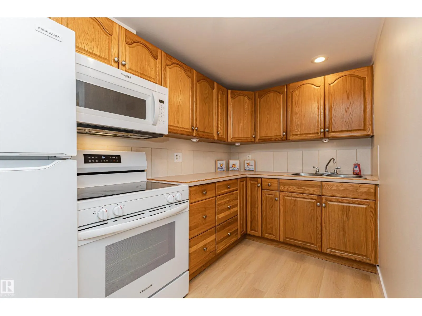 29 GRENFELL AV