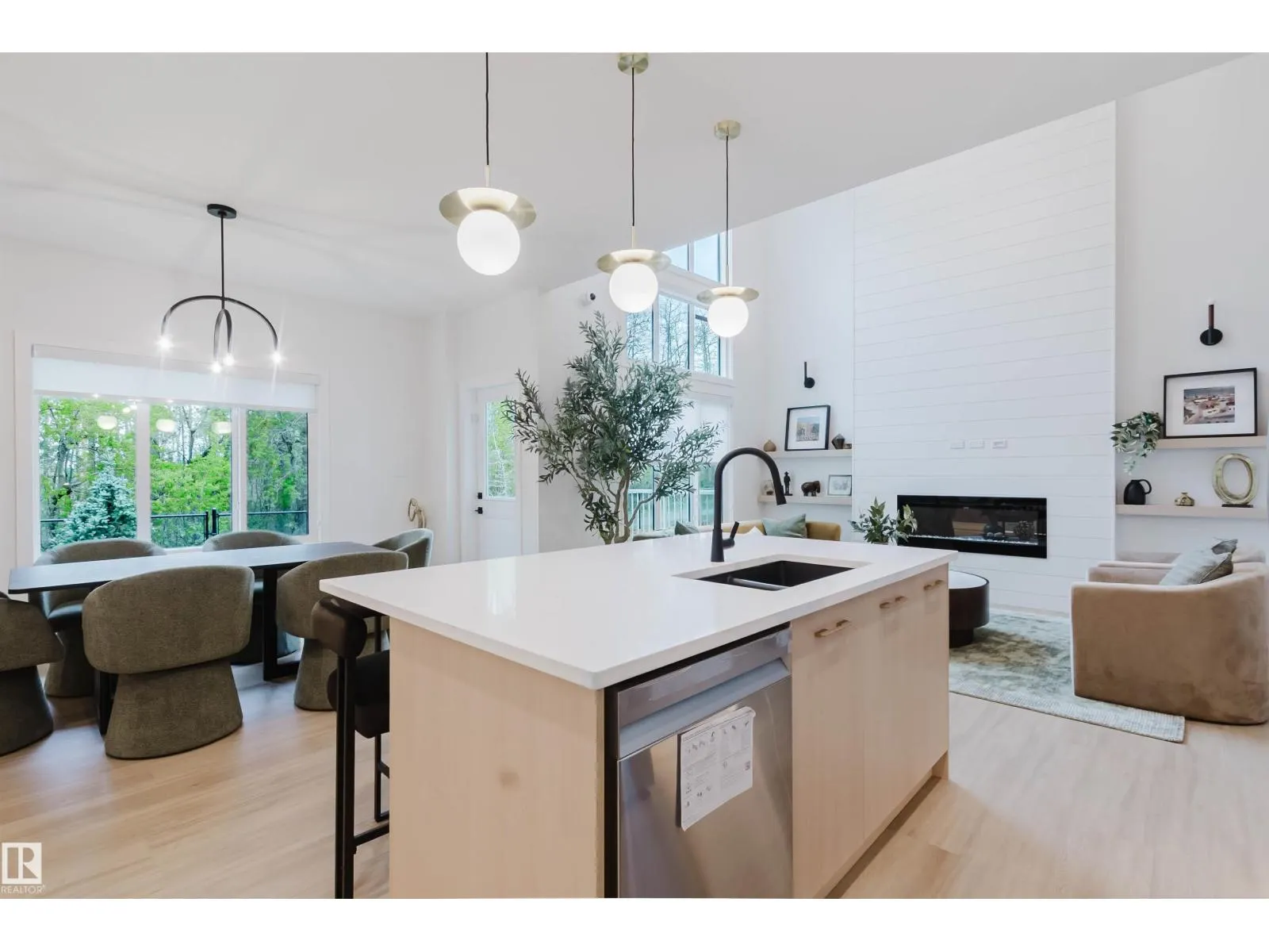 957 Elderberry LD NW