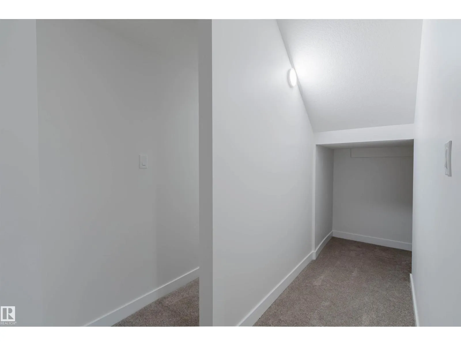 812 Elderberry CO NW
