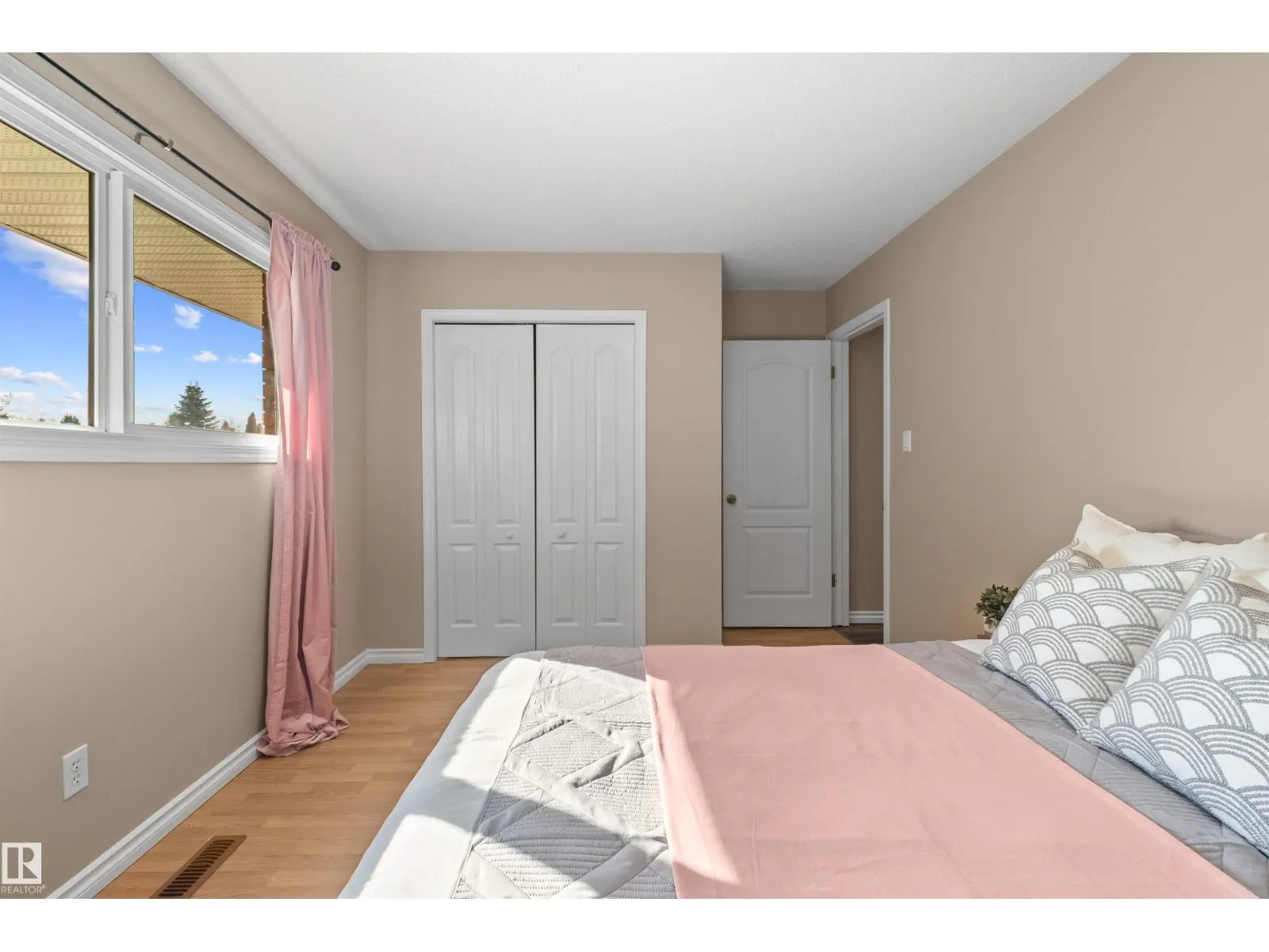 10420 36A AV NW