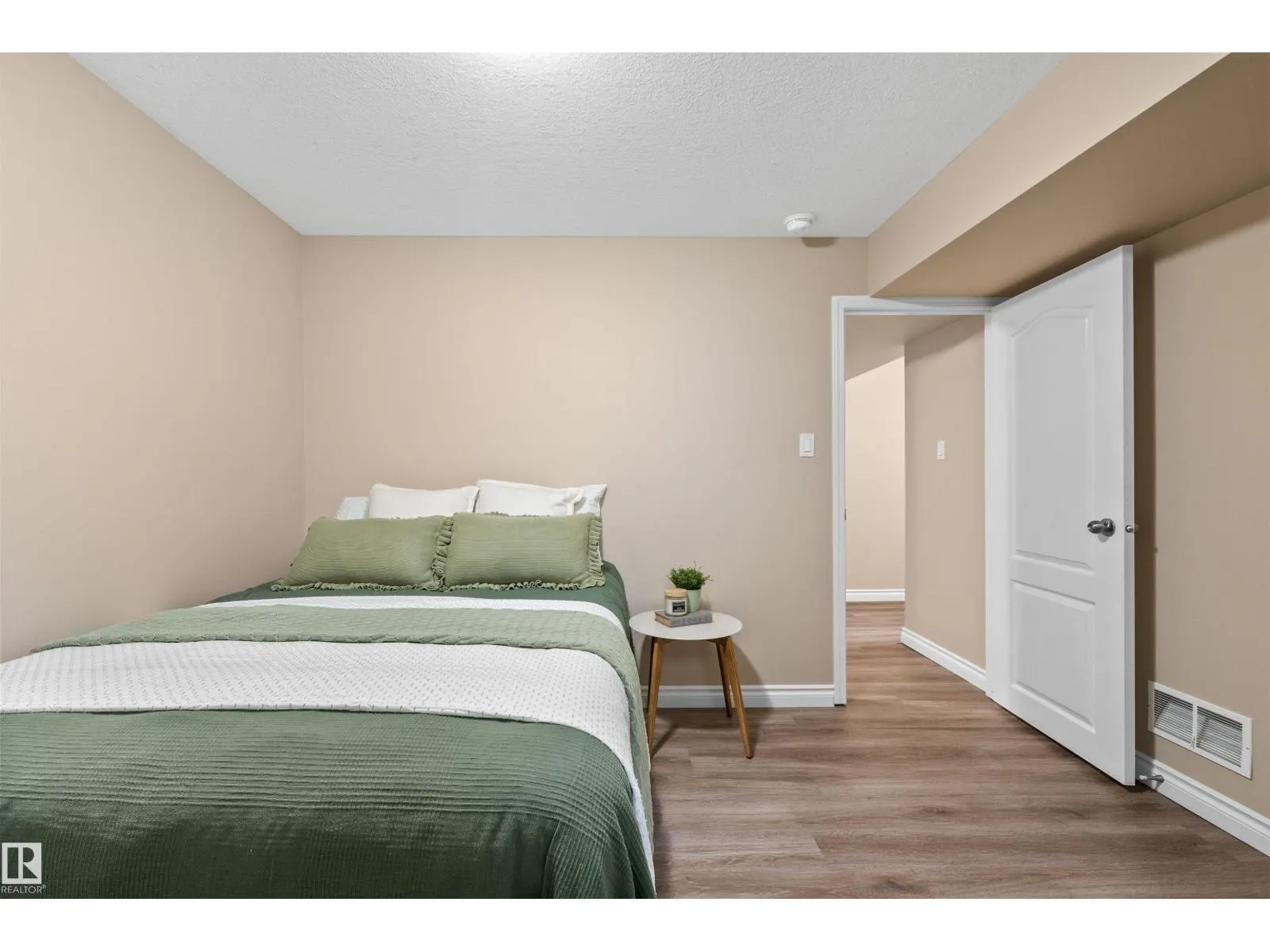 10420 36A AV NW