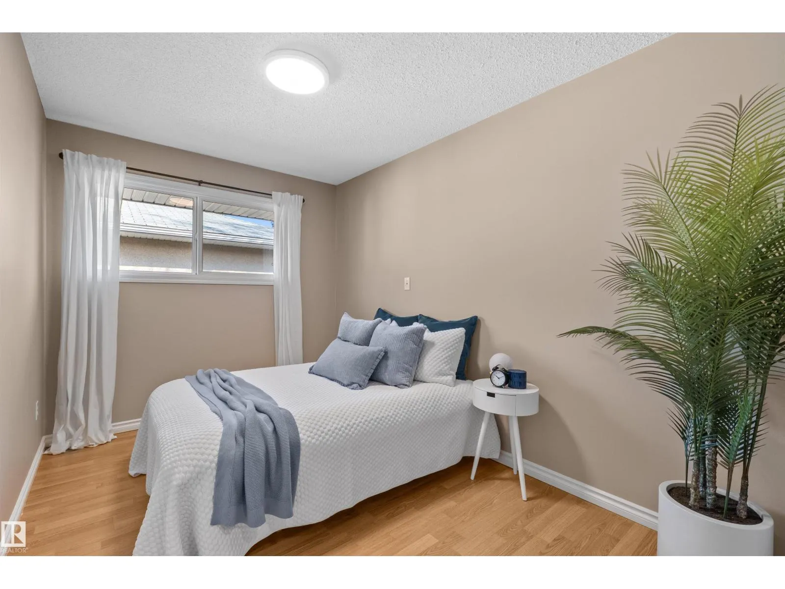10420 36A AV NW