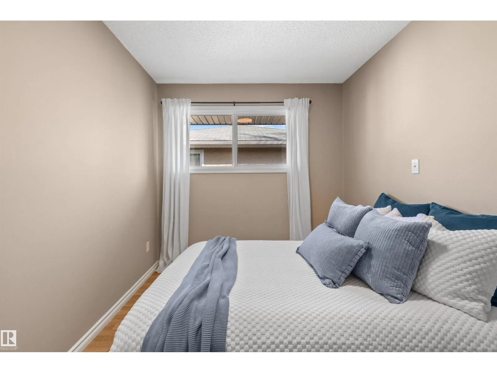 10420 36A AV NW