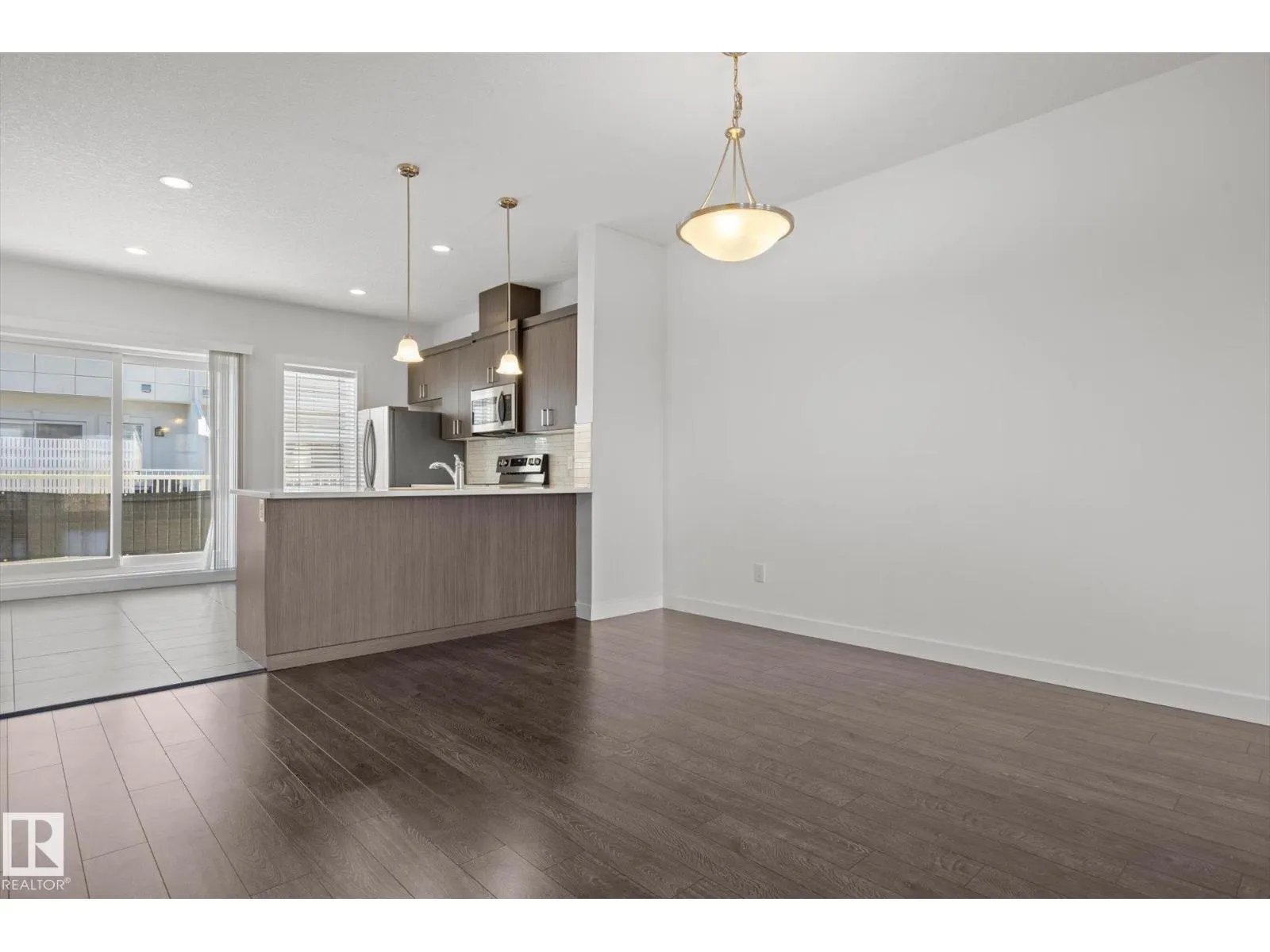 #16 723 172 ST SW