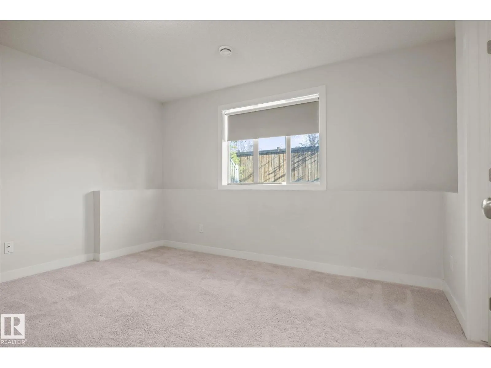 #16 723 172 ST SW