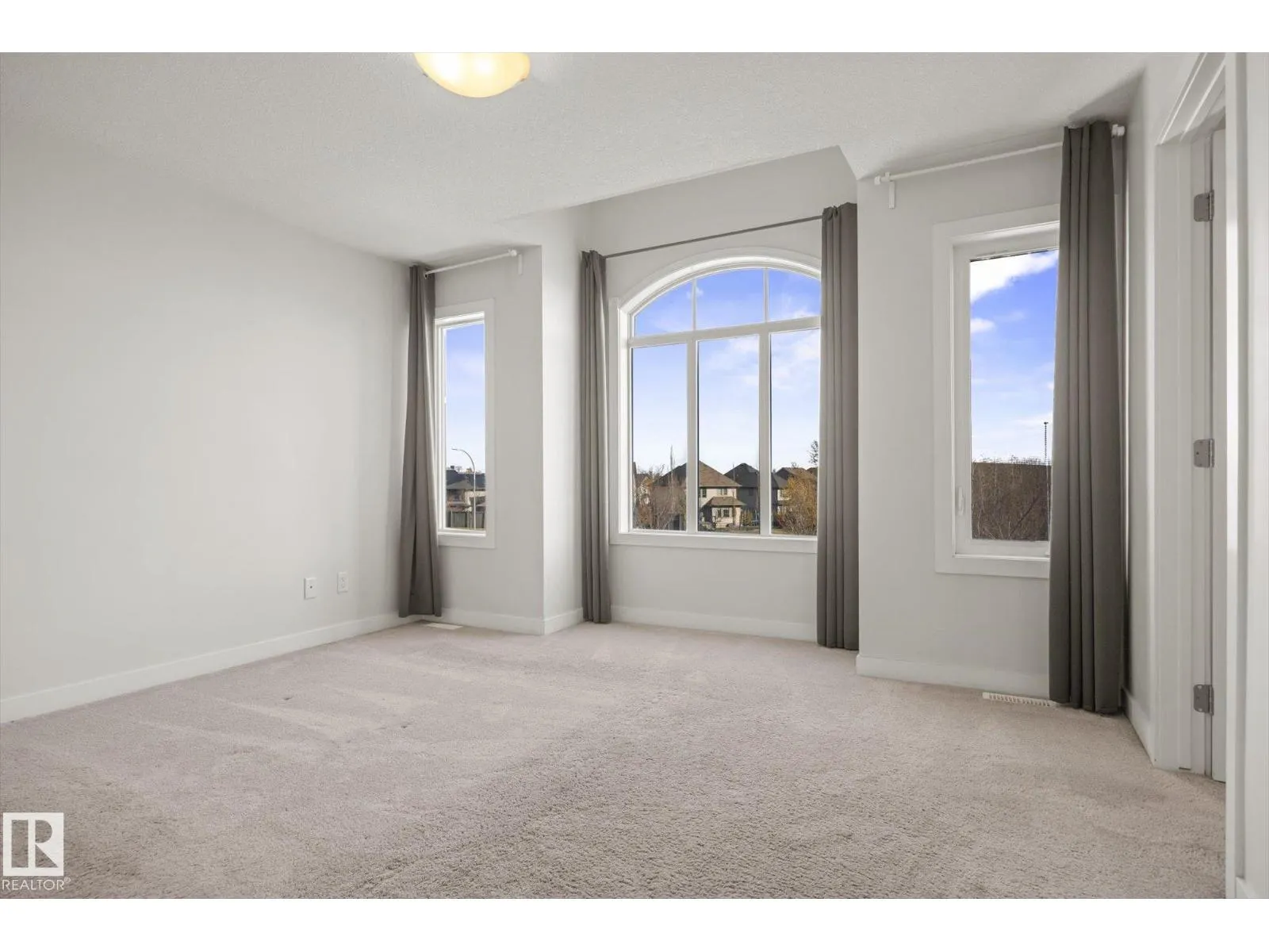 #16 723 172 ST SW